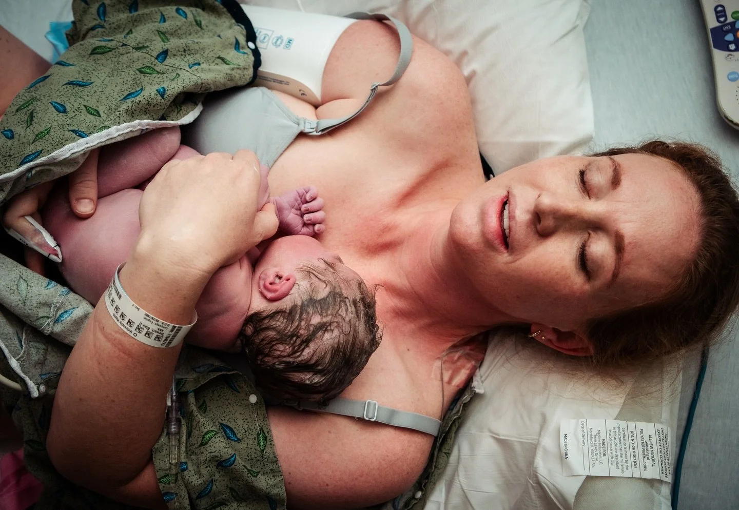 Forever one of my favorite moments to capture. I can just hear the sigh of relief: their first face-to-face introduction.✨