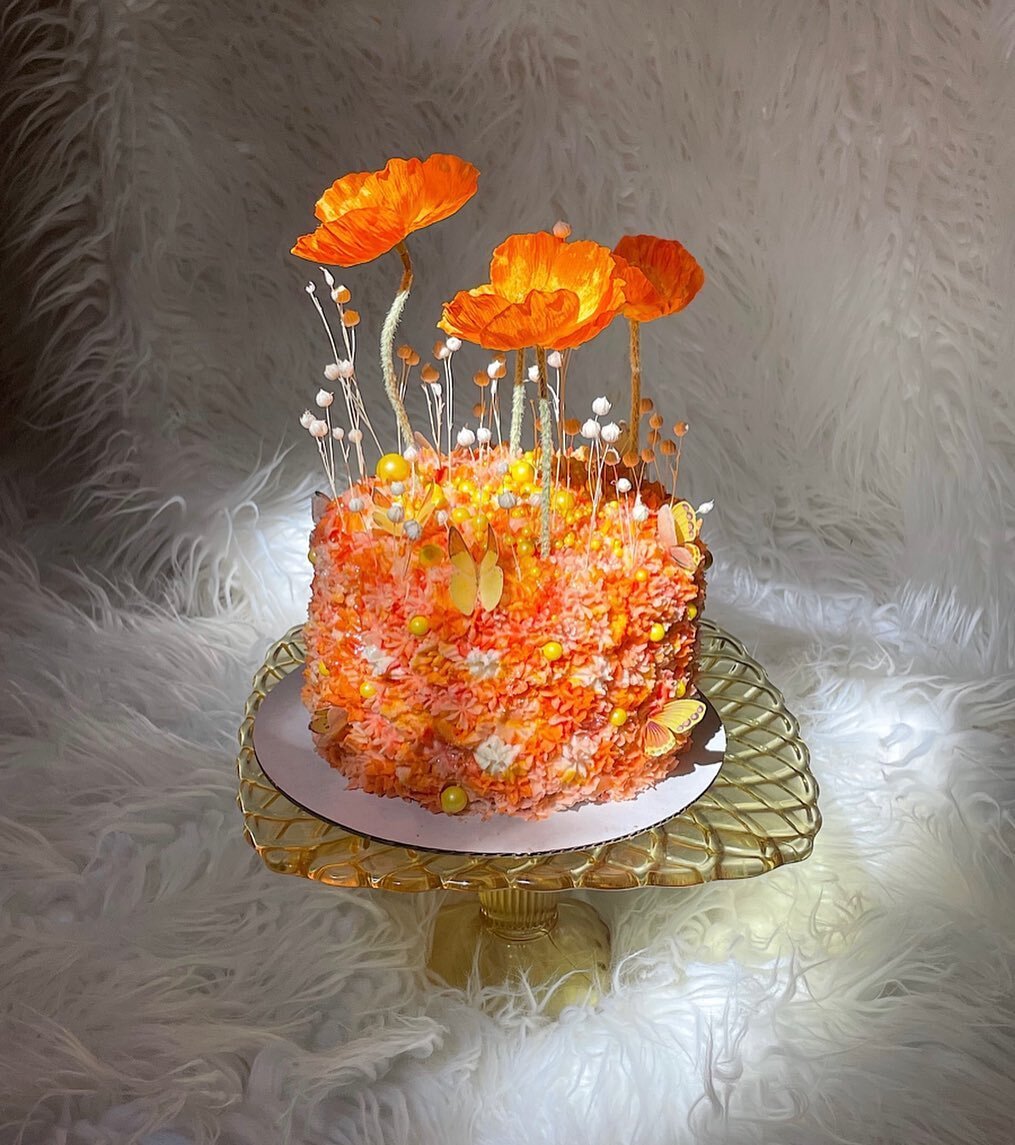 𝖕𝖔𝖕𝖕𝖎𝖊𝖘 𝖋𝖔𝖗 𝖘𝖕𝖗𝖎𝖓𝖌🧡double chocolate and strawberry mini cake 🧡

#cake #cakedecorating #cakes #birthdaycake #chocolate #food #dessert #cakesofinstagram #birthday #cakedesign #instafood #baking #foodporn #yummy #cakestagram #homemade 