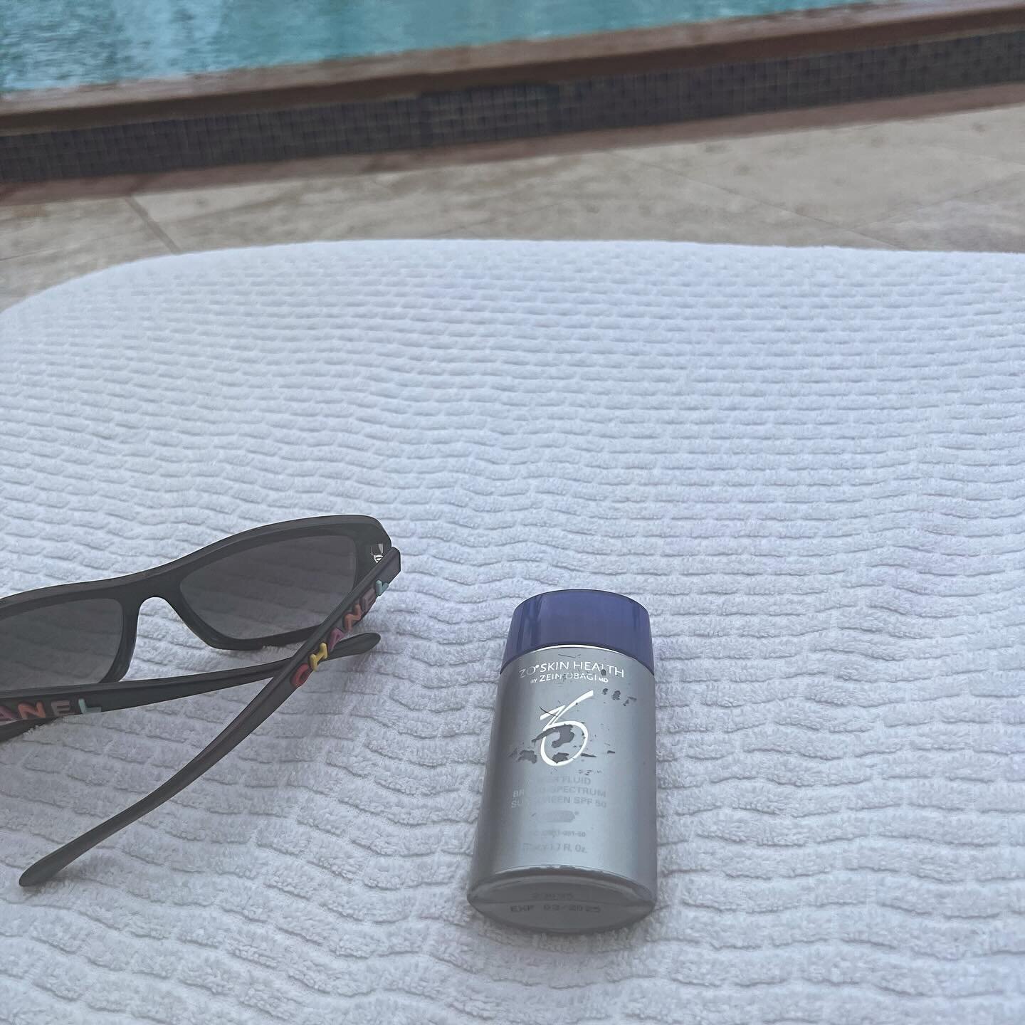 Protect what you inject!!

One of my favorites 

SHEER FLUID BROAD-SPECTRUM SUNSCREEN SPF 50
Ultra-lightweight, Fragrance-free, Triple-Spectrum Protection

#zoskinhealth #spf #sunprotection #medicalgradeskincare #protectwhatyouinject #zoskin 
@zoskin