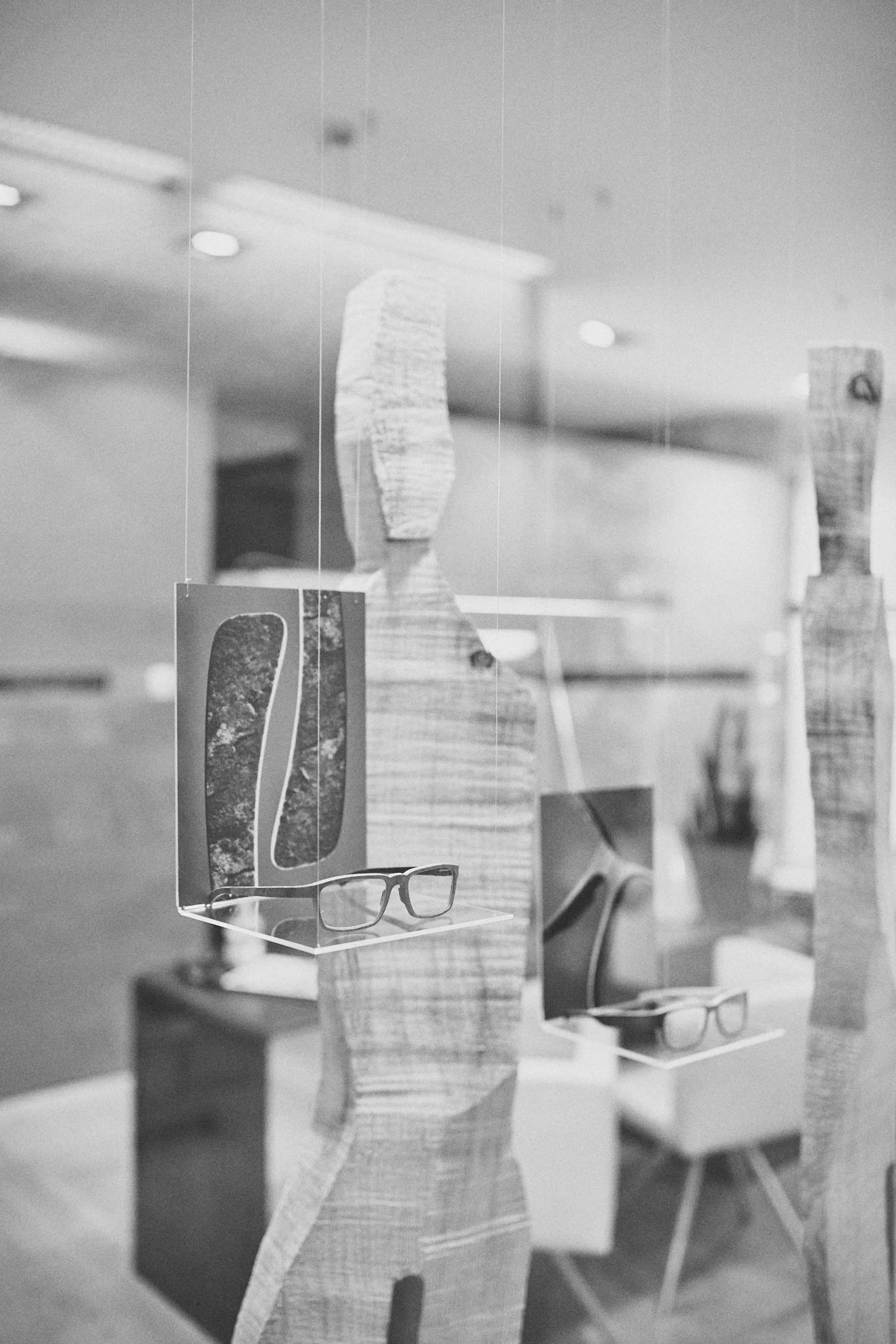 Rolf Spectacles Holzbrille Bloch Optic Schaufenster