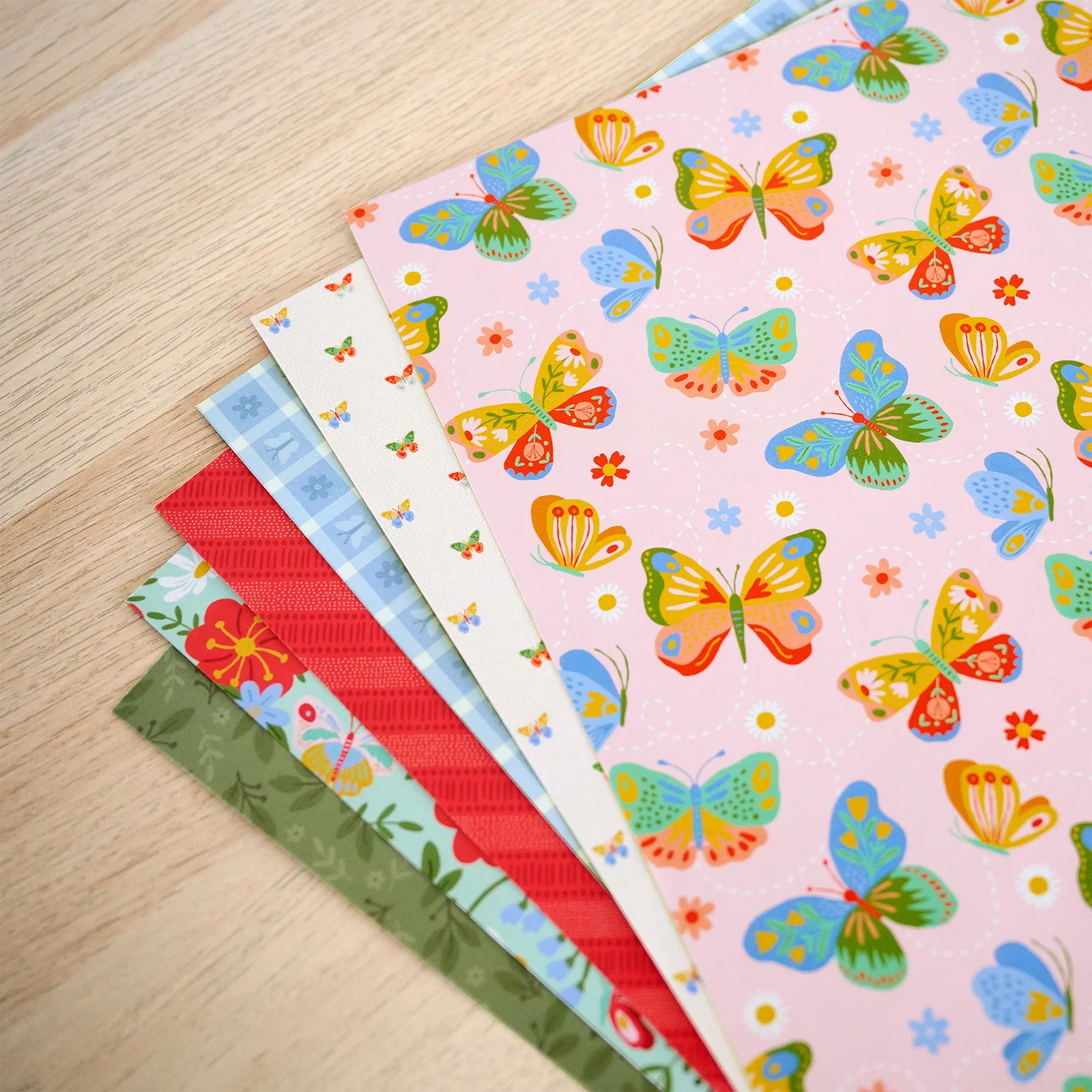 Creative-Memories-Flutter-_-Bloom-Paper-Pack-665125-02.webp