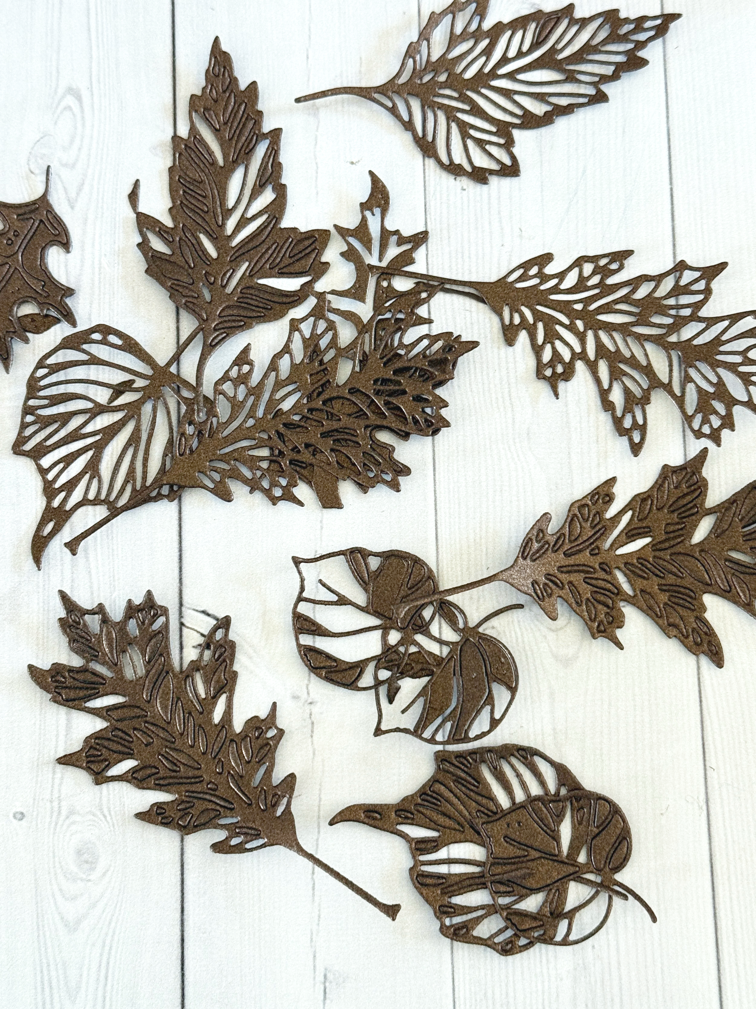 Die Cuts: Brown Shimmer Leaves