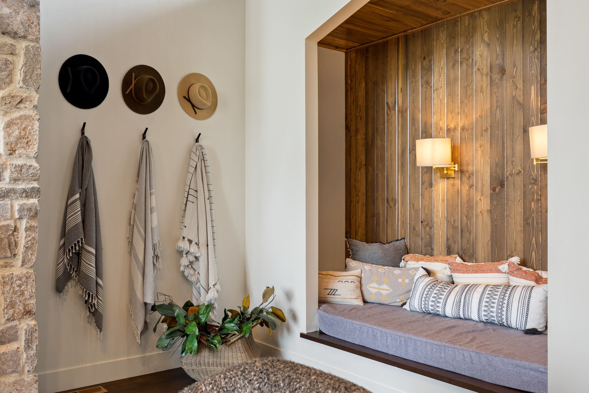 2441SMonkshoodRd-ShowLow-AZ-17.jpg