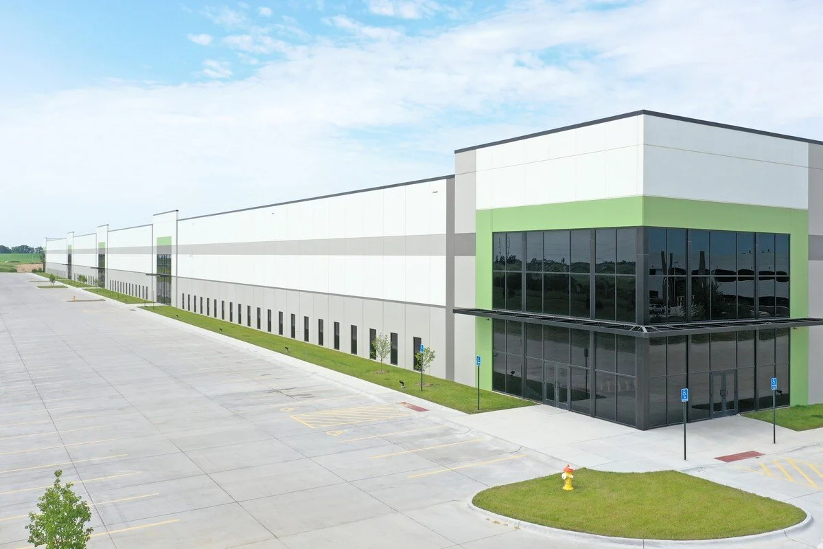 R&R Warehouse 2022.jpg