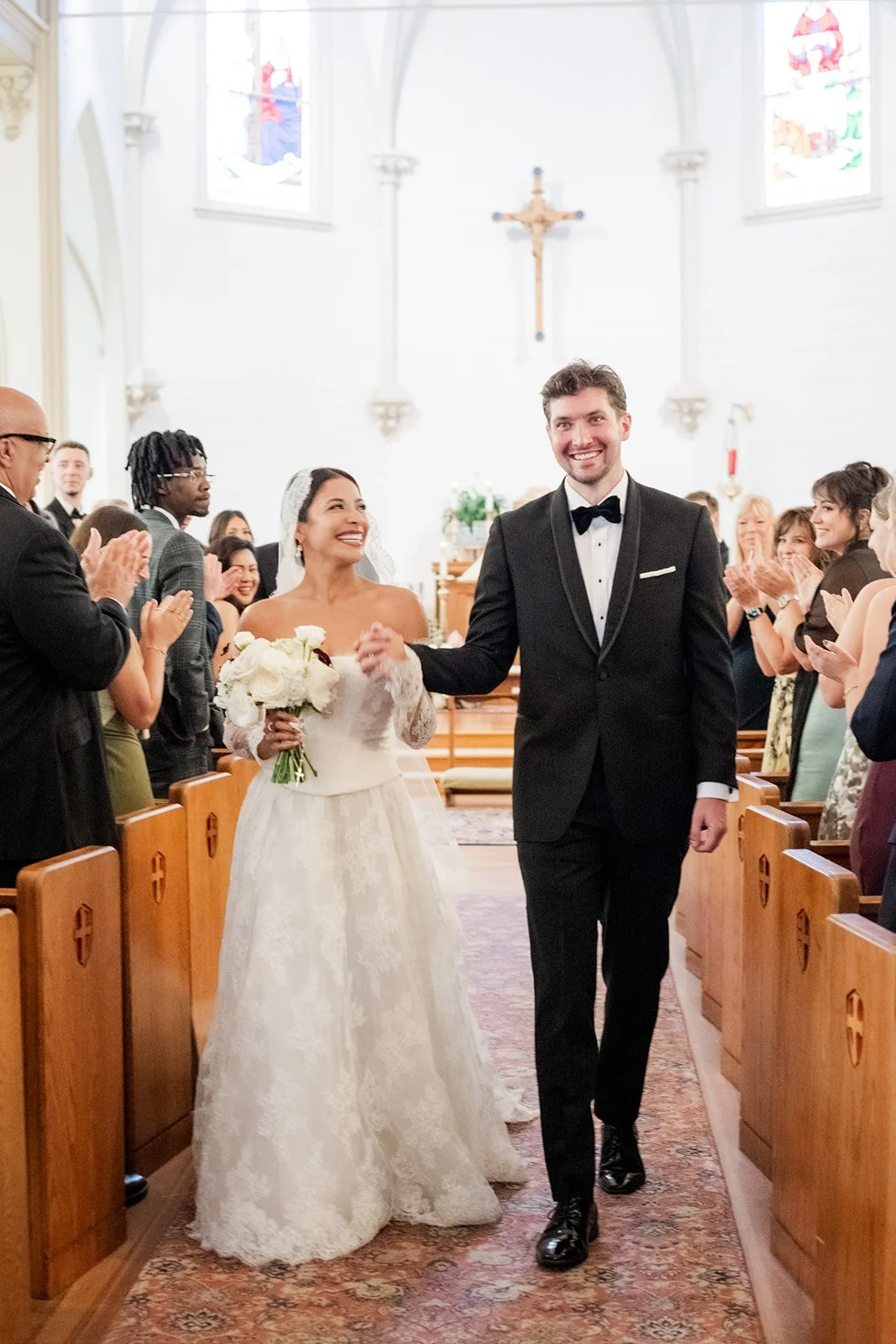 Modern bridal bouquet with neutral florals for a fashion-forward Branford House wedding