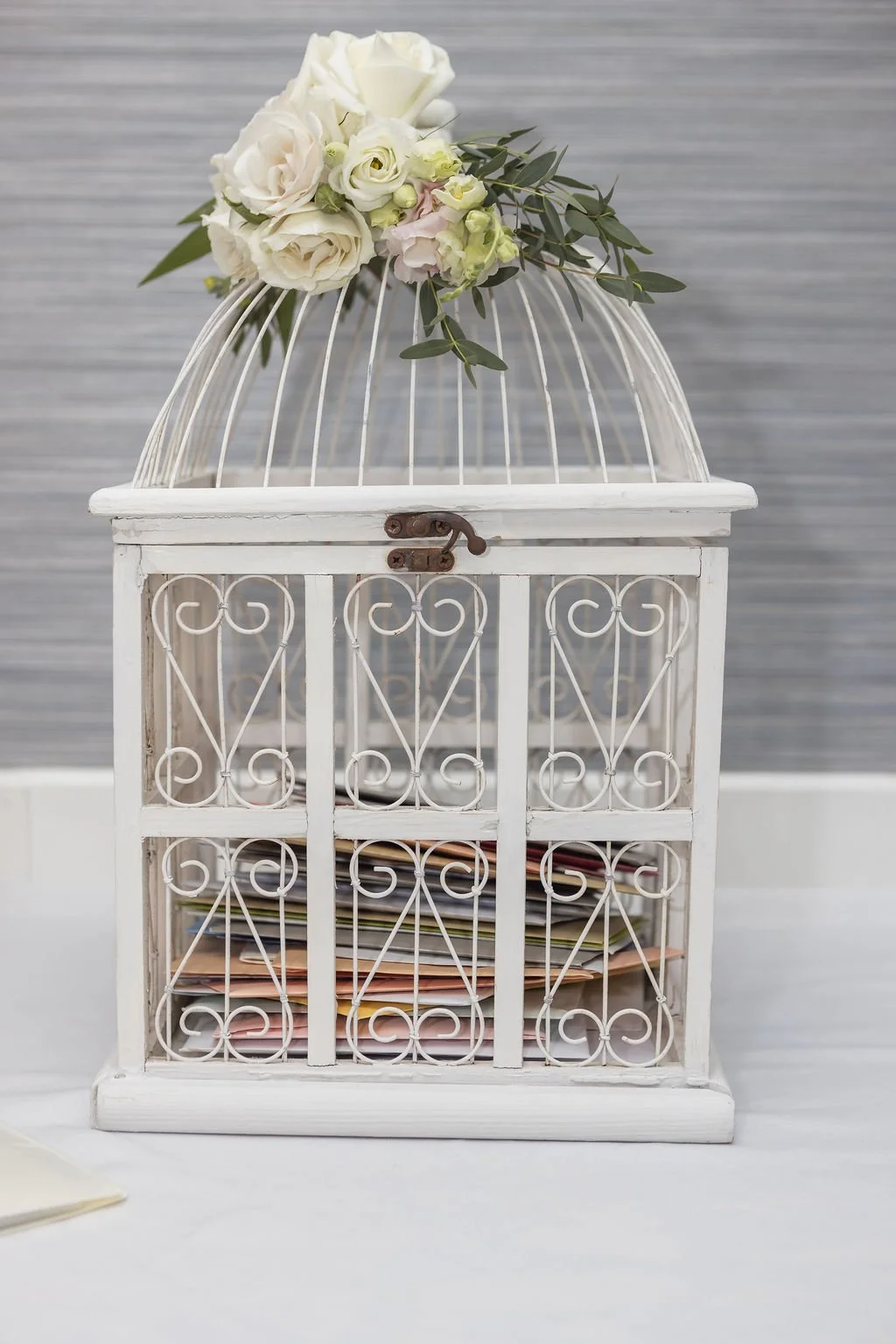 Small bud vase floral detail at the wedding reception bar at Water's Edge Resort Connecticut, florals by First Blush Floral Design