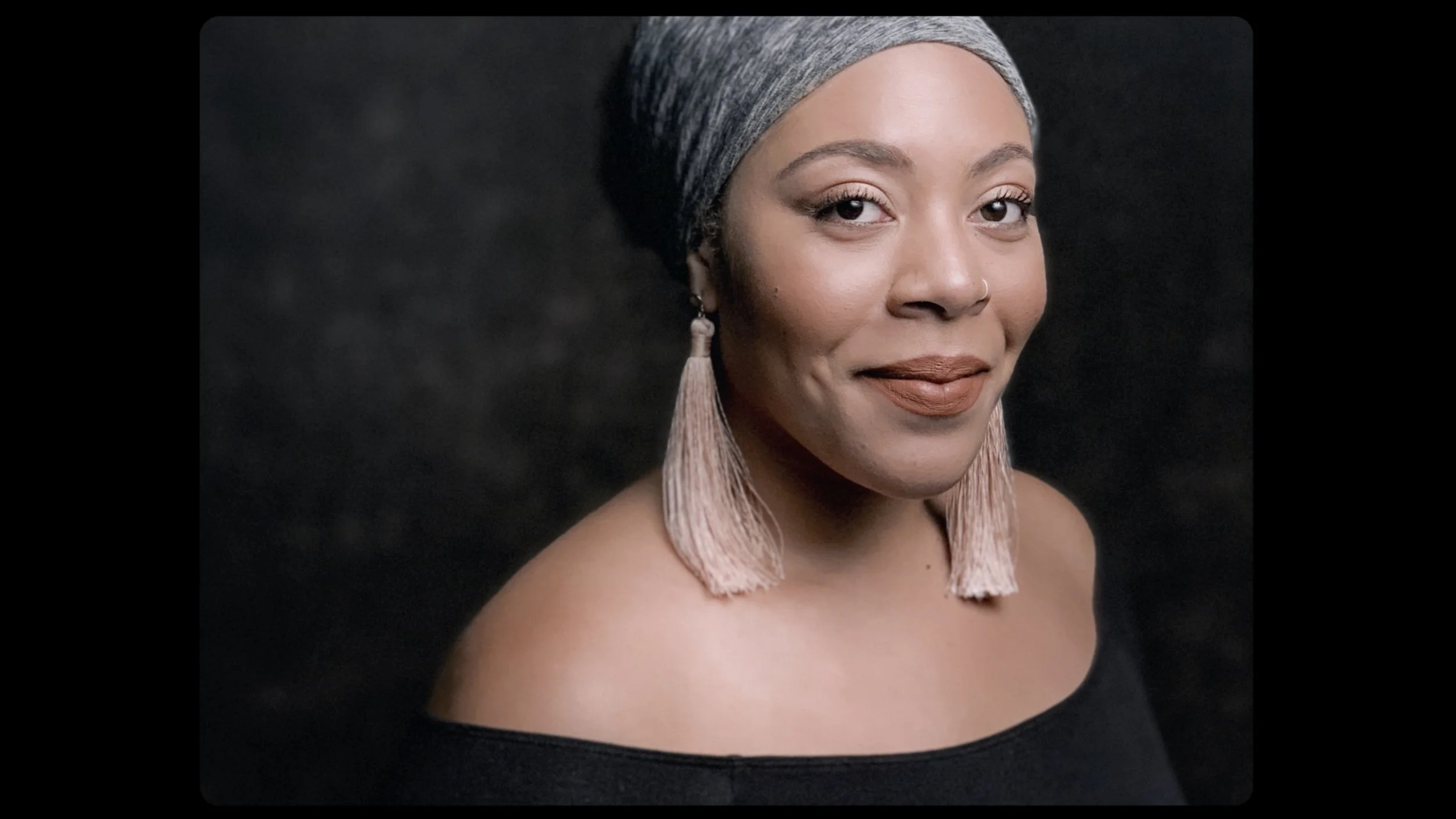 Apple Phenomenal Woman_01.jpg