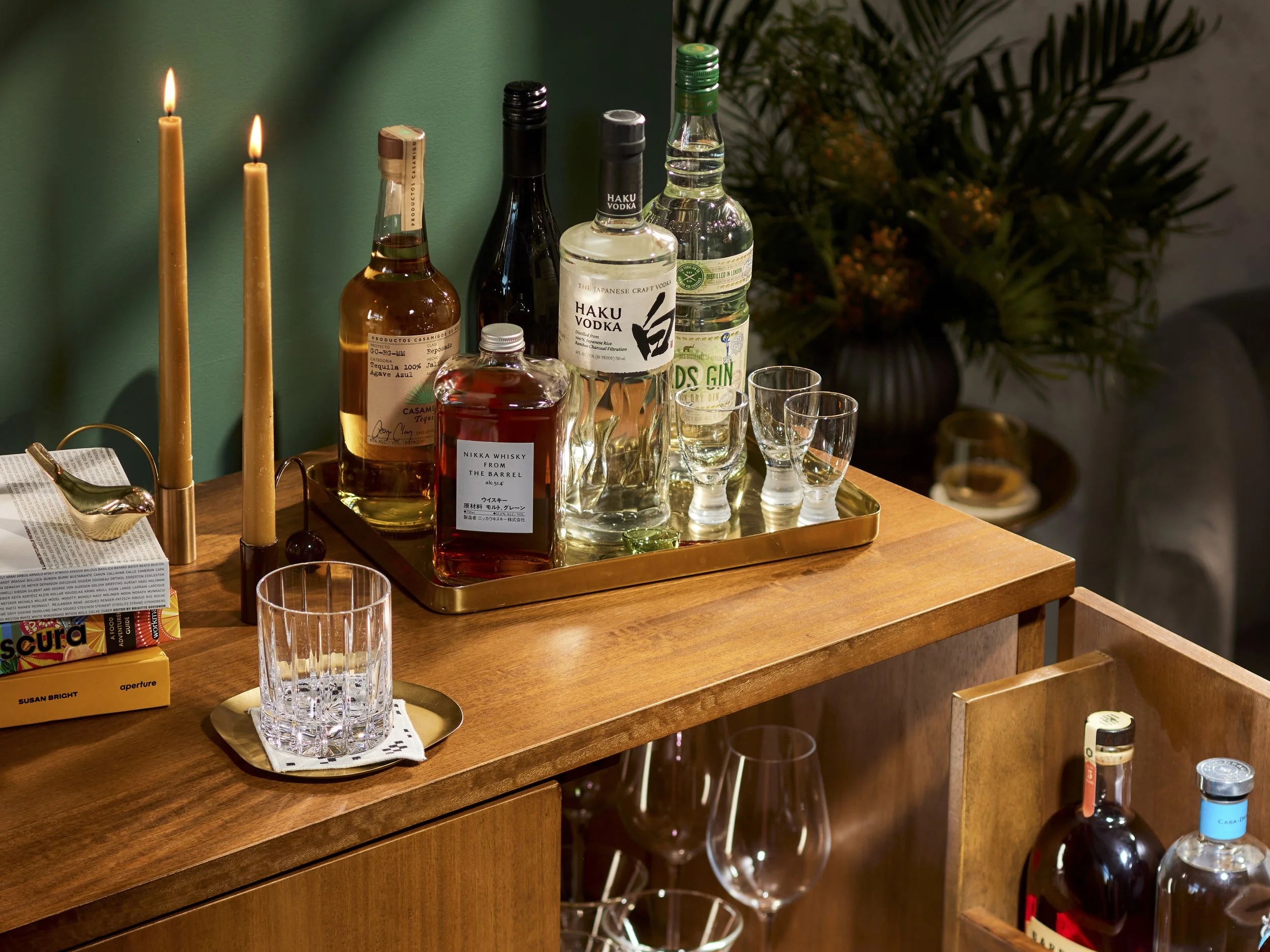 20231214_FW_BottleService_46697 4_1.jpg