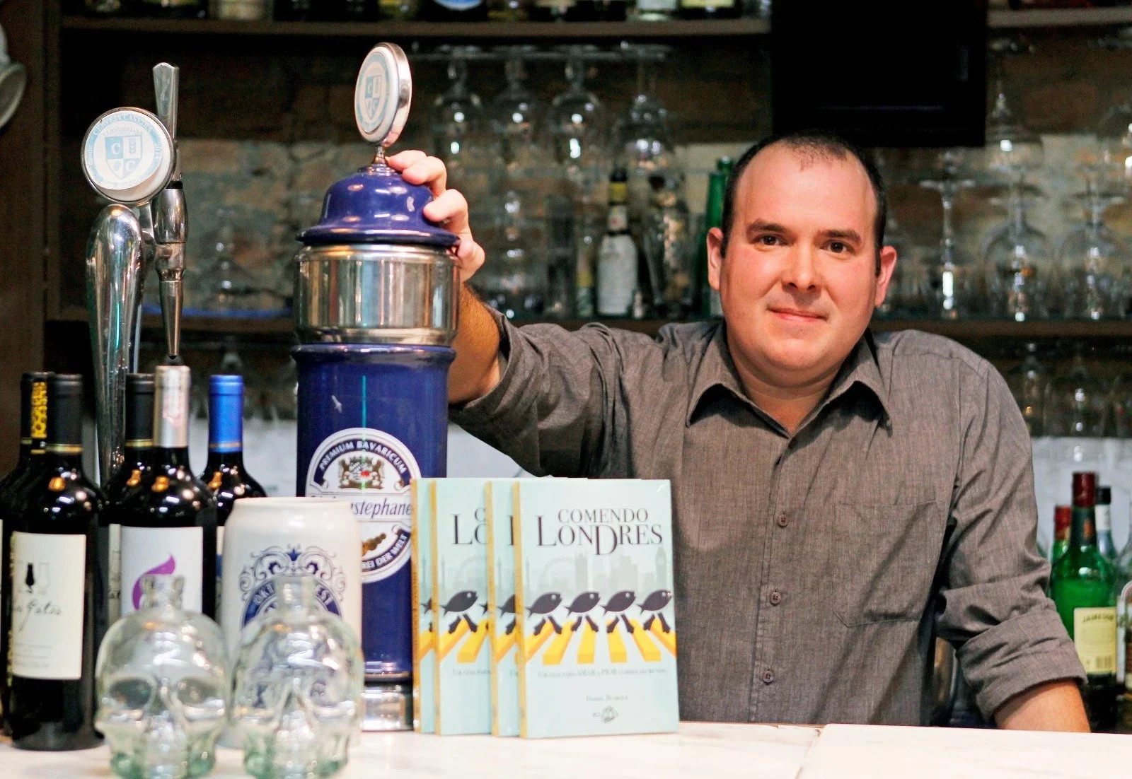 O festim de Daniel Buarque, em “Comendo Londres”
