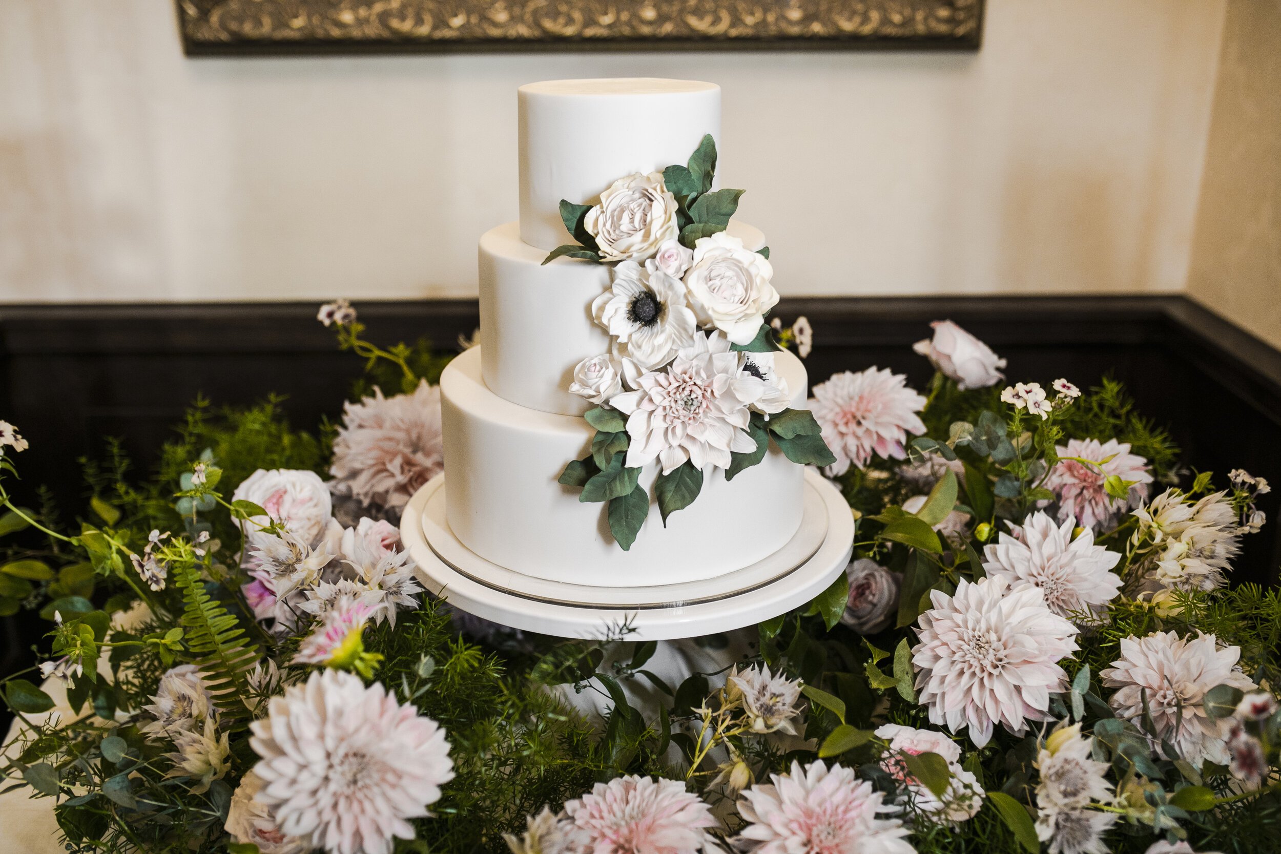 classic-wedding-cake.jpg