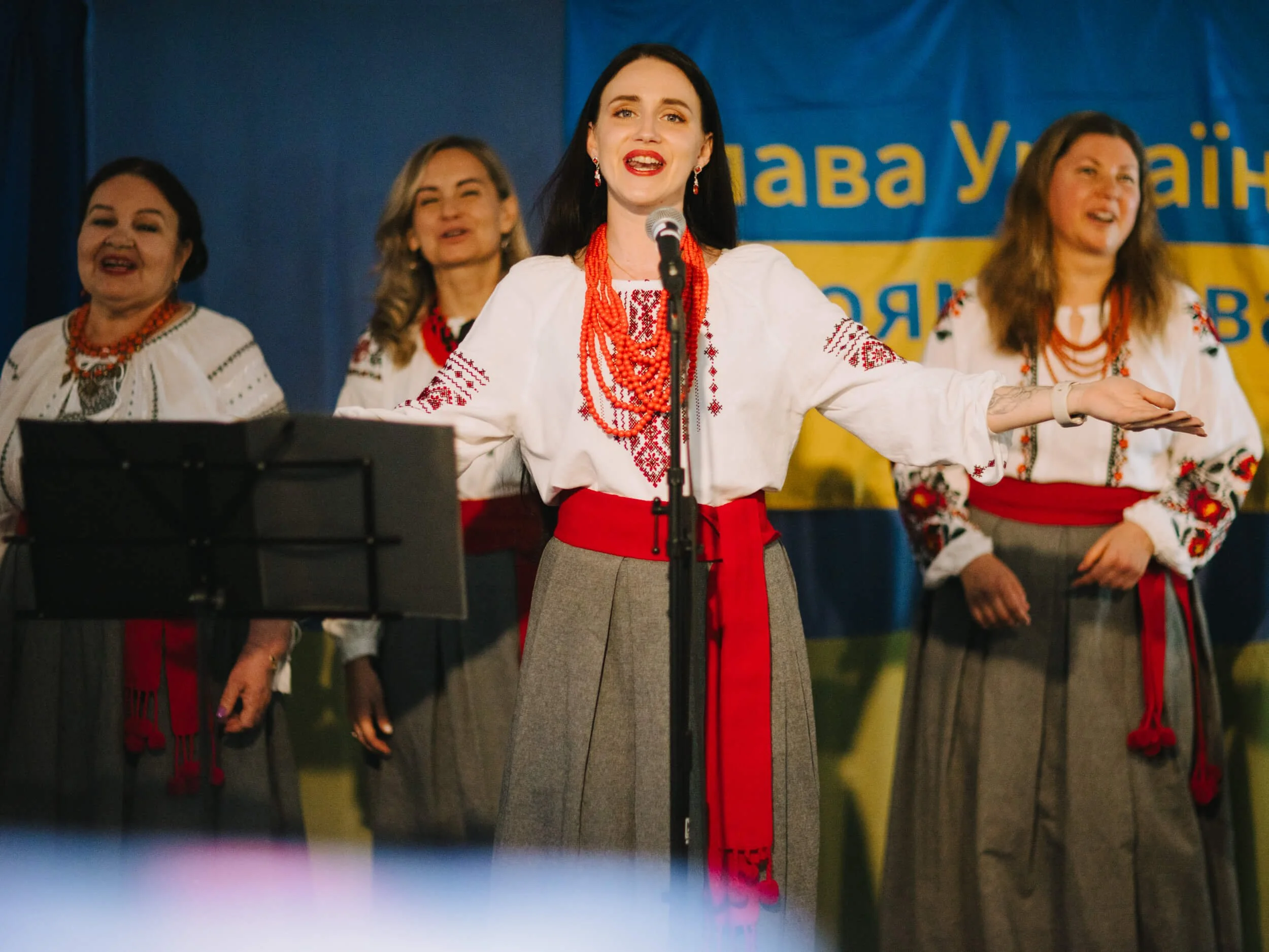 salt spring island ukrainian community Sydney Woodward Folklore Photography Company-165.jpg