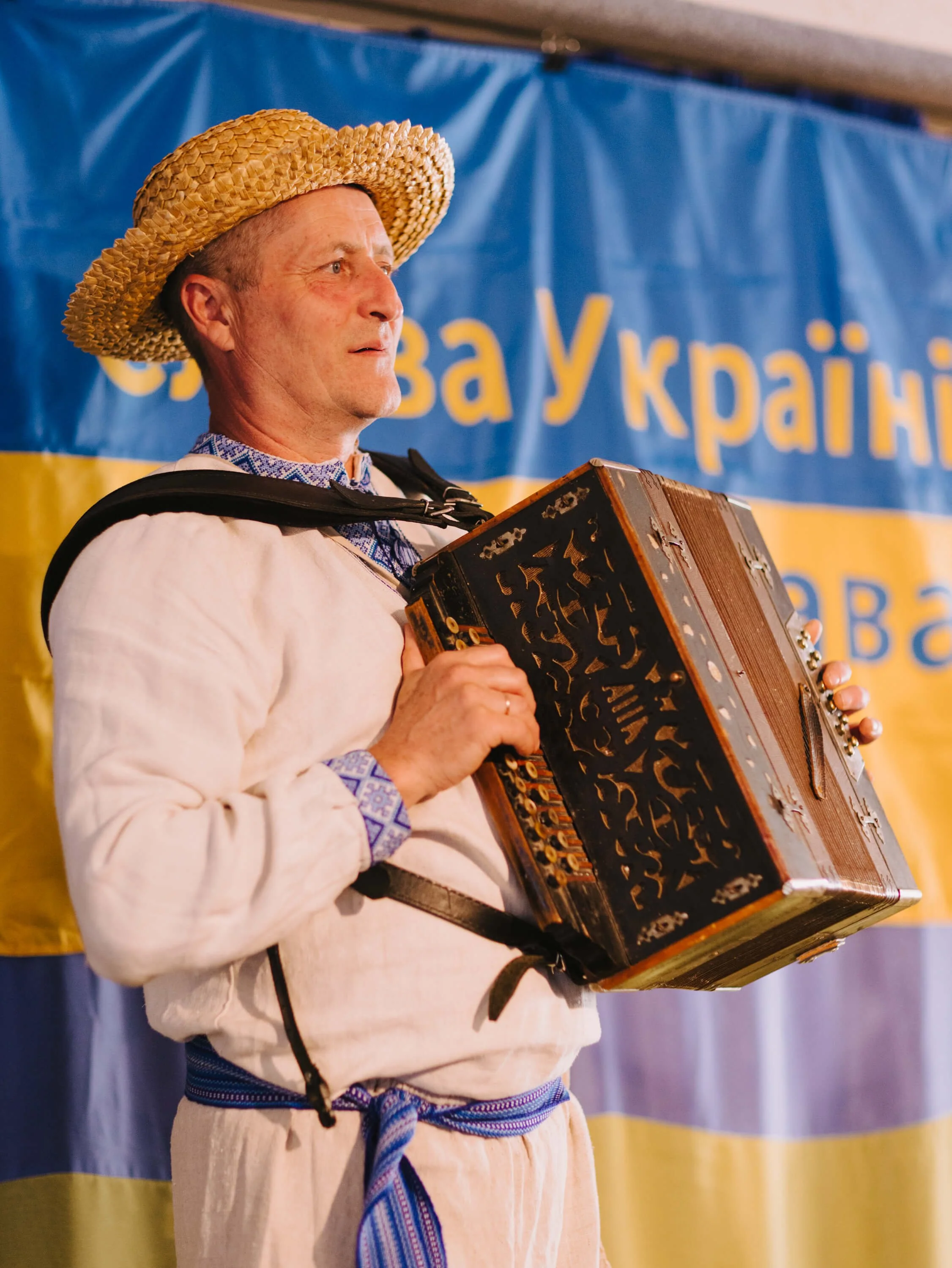 salt spring island ukrainian community Sydney Woodward Folklore Photography Company-190.jpg