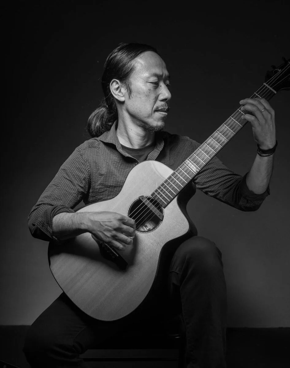 Hiroya Tsukamoto - Master of Fingerstyle Guitar