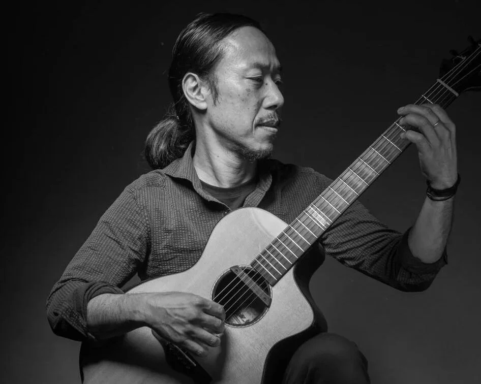 Hiroya Tsukamoto - Master of Fingerstyle Guitar
