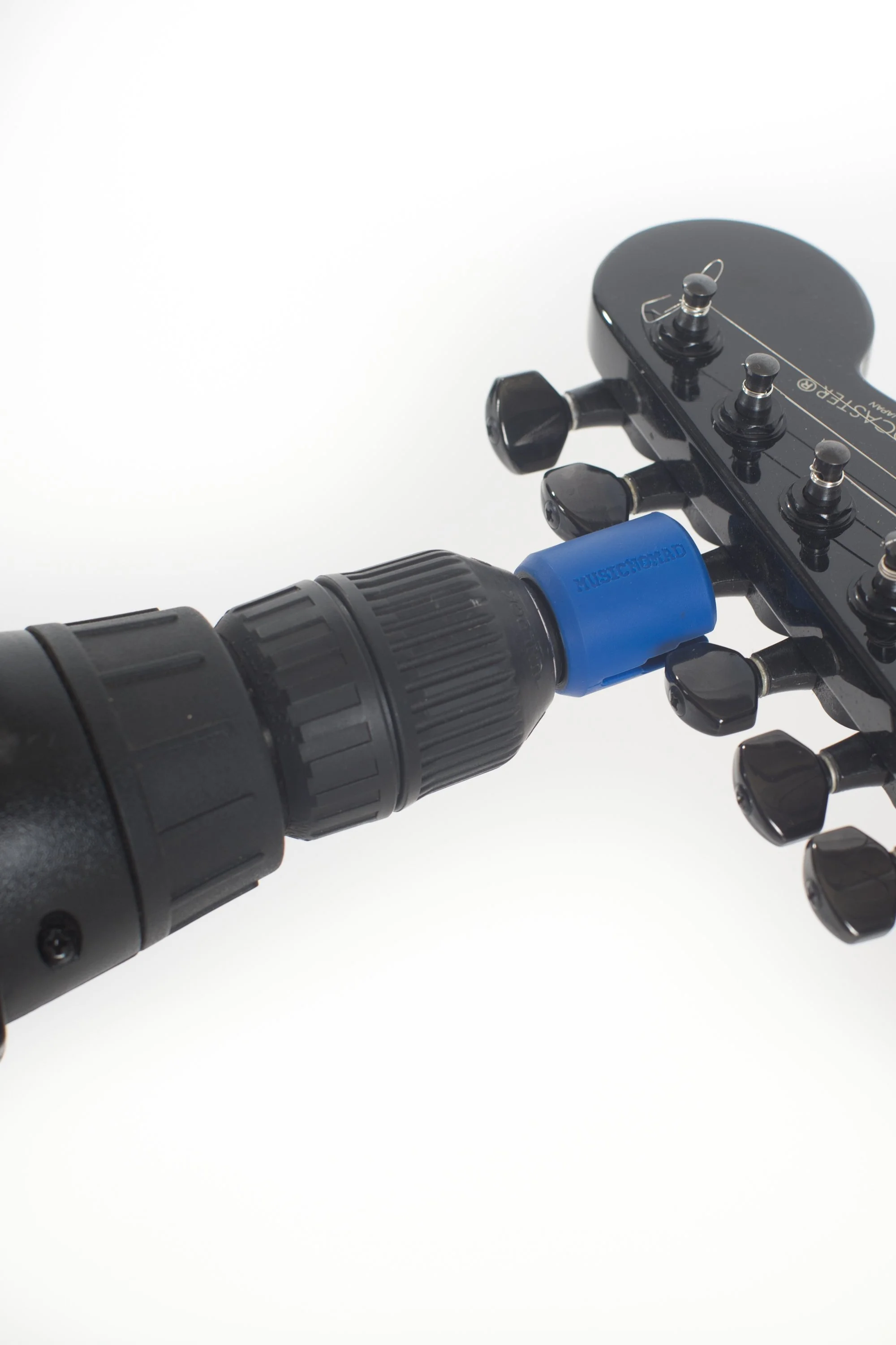 MN220 Action 1.jpg