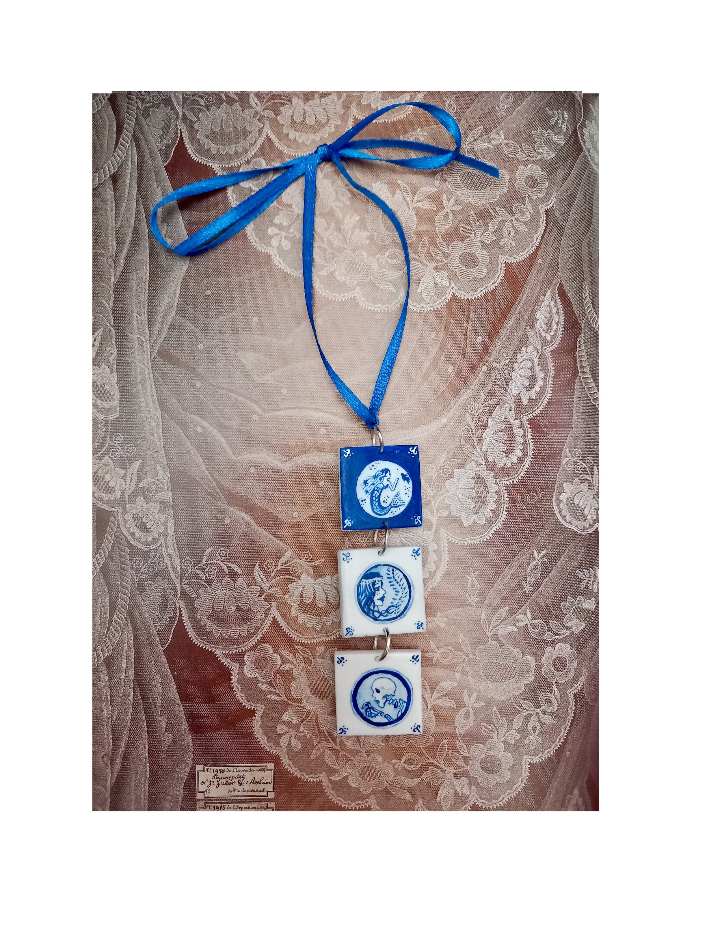 Straight Delft Tile Wall Charm