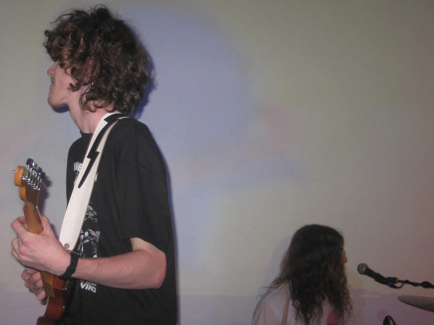 much better behind a cam then a guitar but still a good good time. photos and vid from @deadlovetriangle who may be dropping new music sometime soon who knows stay on ur toes 

@pinewood.derby playin @grouvierstreet on the 15th! show up for the wonde