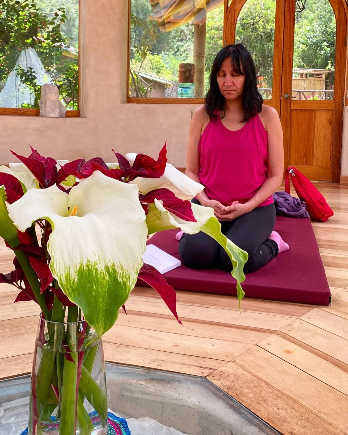 Messages and insights can appear in various ways during an ayahuasca journey. They can be direct and mystical or vague and abstract, making them difficult to decipher logically. At times there may not be a clear message or insight at all. However the