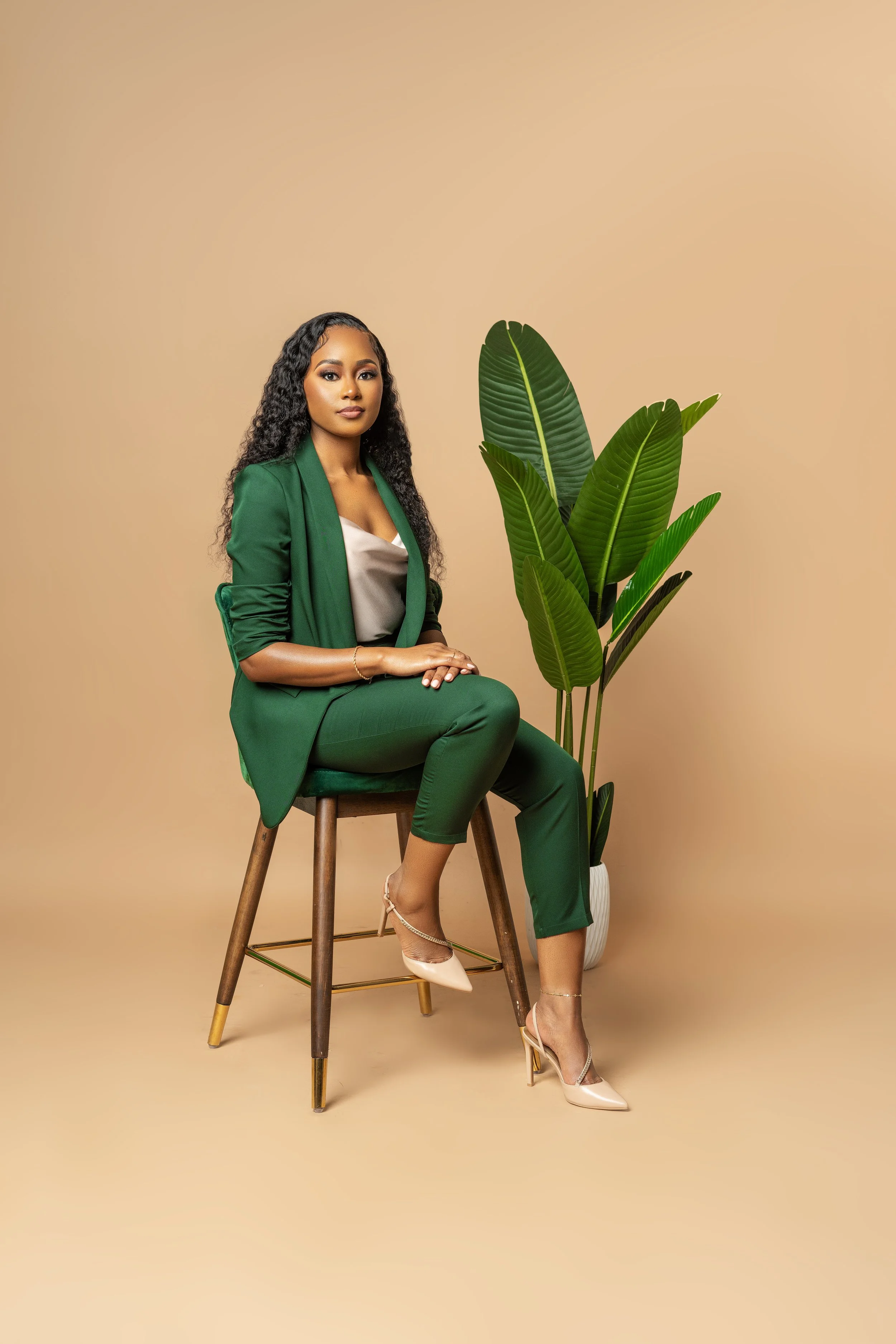 Kendra, licensed therapist helping women with anxiety, depression, dating and relationships, self esteem in Texas and Florida