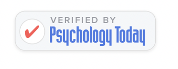 Kendra, licensed therapist helping women with anxiety, depression, dating and relationships, self esteem in Texas and Florida