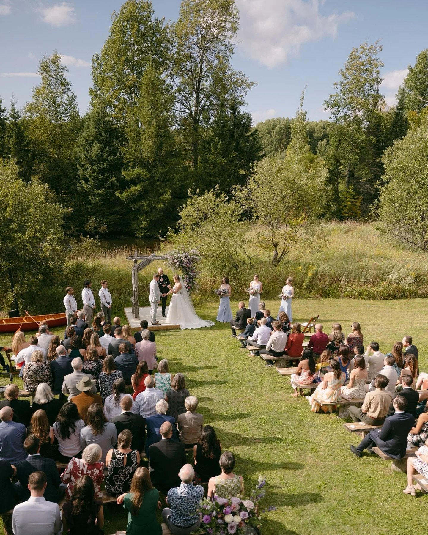 Earlier this month I got to spend a weekend in Muskoka documenting Steph and Jon&rsquo;s wedding at Hillside Farm in Huntsville. For someone who primarily shoots in Ottawa, it&rsquo;s genuinely such a treat getting to change things up and shoot in Mu