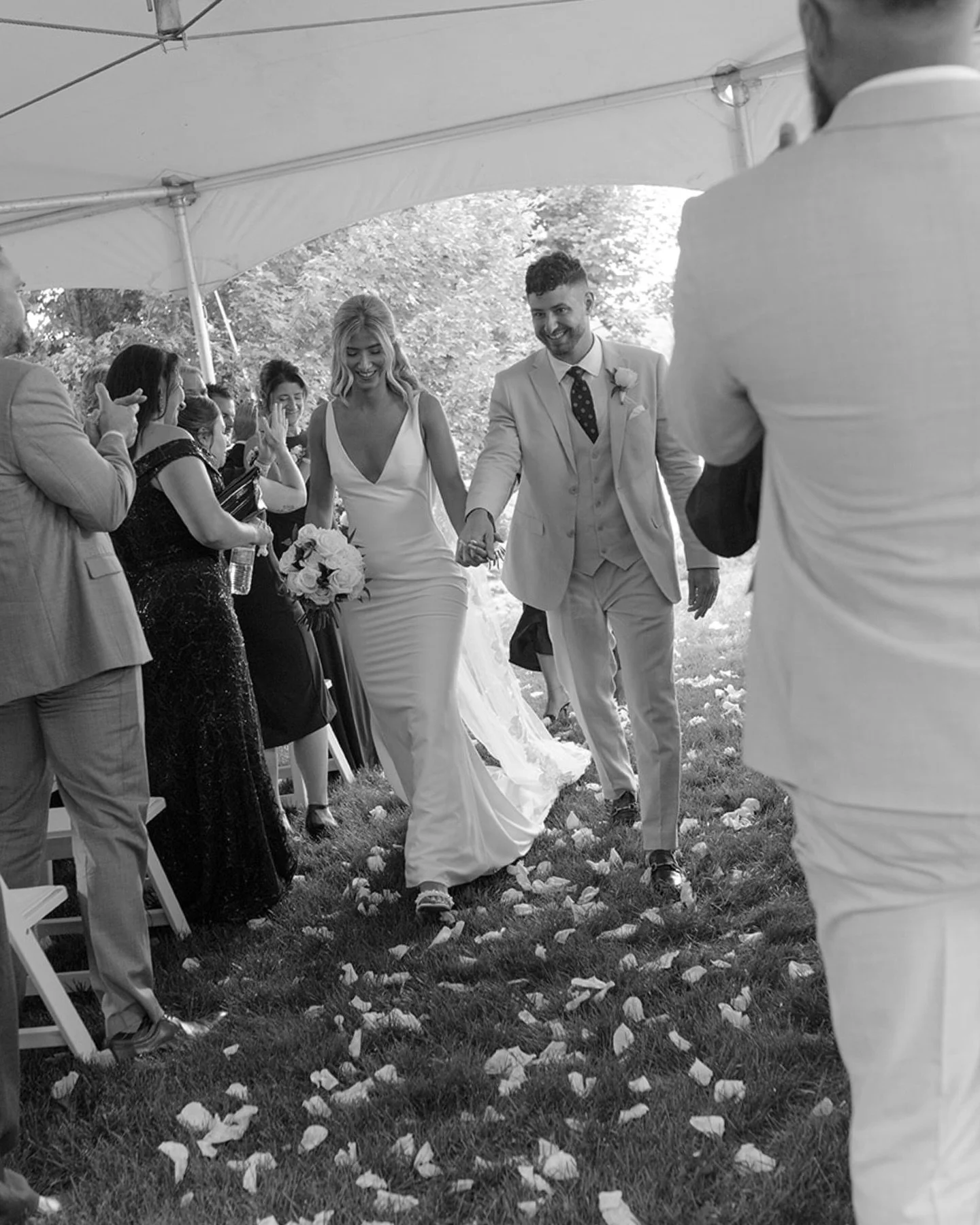 gosh, I&rsquo;m so ready for a full season of love in the city 🥹🫶🏻 

Ottawa Wedding | Byward Market Wedding | City Wedding | Ottawa Wedding Photographer |
