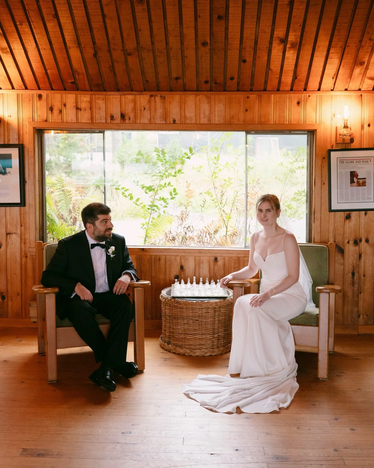 Off season has me putting in the work with updating the website. This always leads to going through older galleries and finding so many memories 🥹

An elopement at @arowhonpines is ALWAYS a joy. I&rsquo;m back there again this year and I&rsquo;m so 