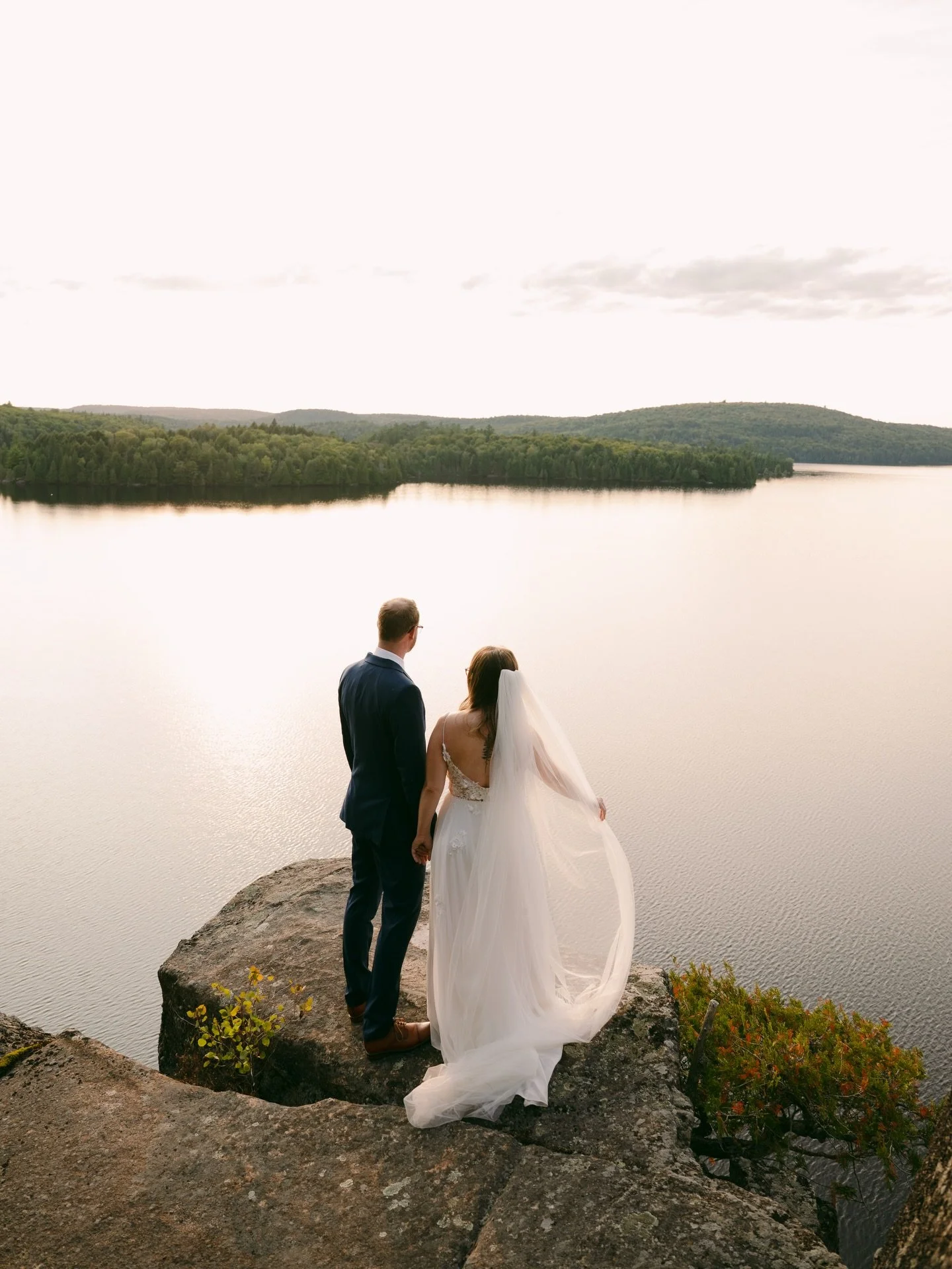 me and a cutie couple 🤝 Algonquin Park views