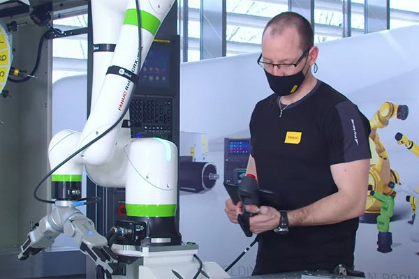 fanuc CRX 1.jpeg