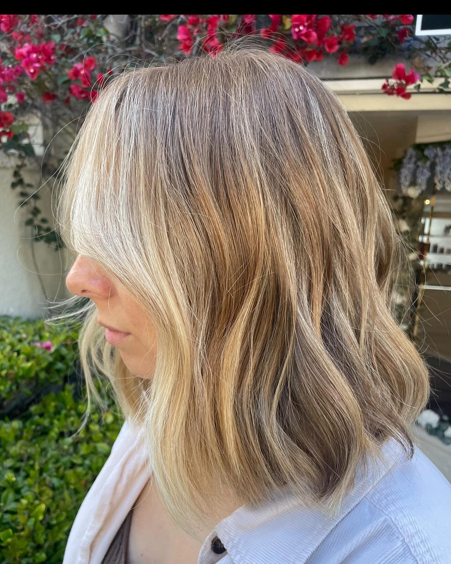 Popped &amp; textured bob  #blonde #bob #milbon