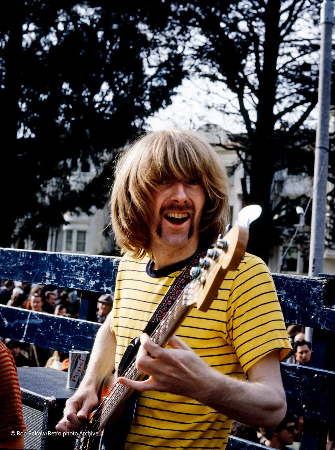 ron-rakow-phil-lesh-yellow-tee-1967-b.jpg