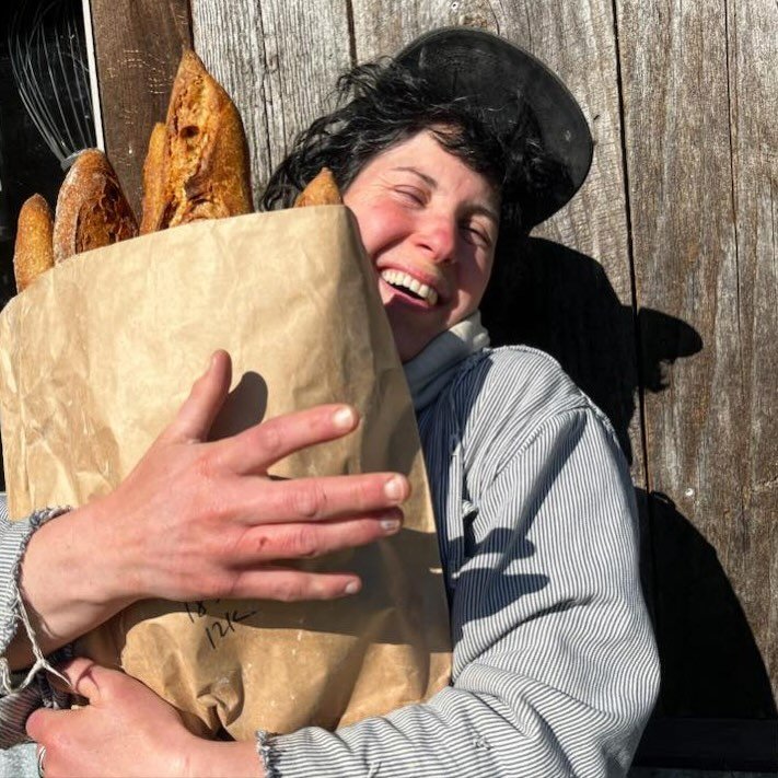 DELIVERY HELP WANTED

Does carrying an arm full of fresh-baked, woodfired sourdough local bread make you happy? 
😊 
The Grainery bakery is looking for help doing several weekly deliveries from our farm in Chimacum to the Resort at Port Ludlow and to