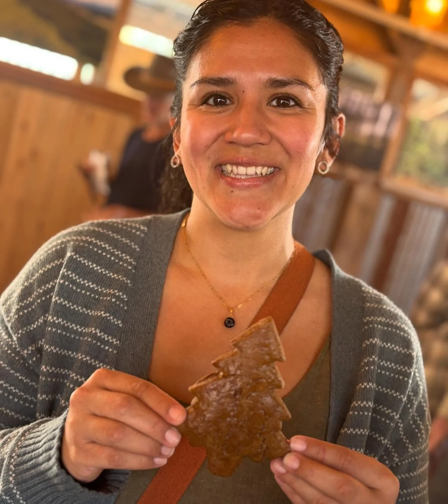 A lovely afternoon in Chimacum celebrating the opening of the Chimacum Ridge Community Forest! And appreciating how this community celebrates with local food&hellip; With thanks to baker and neighbor Jasmine at @rinconbakes for baking these beautiful