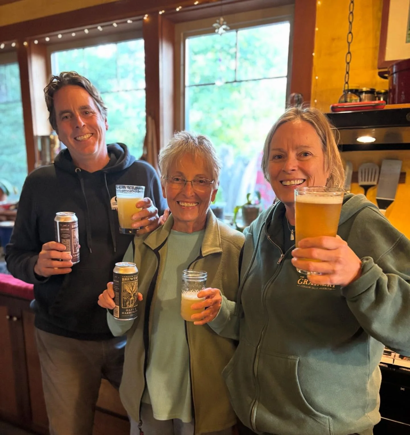 Family cheers with family beers! 
The farmer with his mother and sister&hellip;enjoying time together to celebrate Keith&rsquo;s birthday.