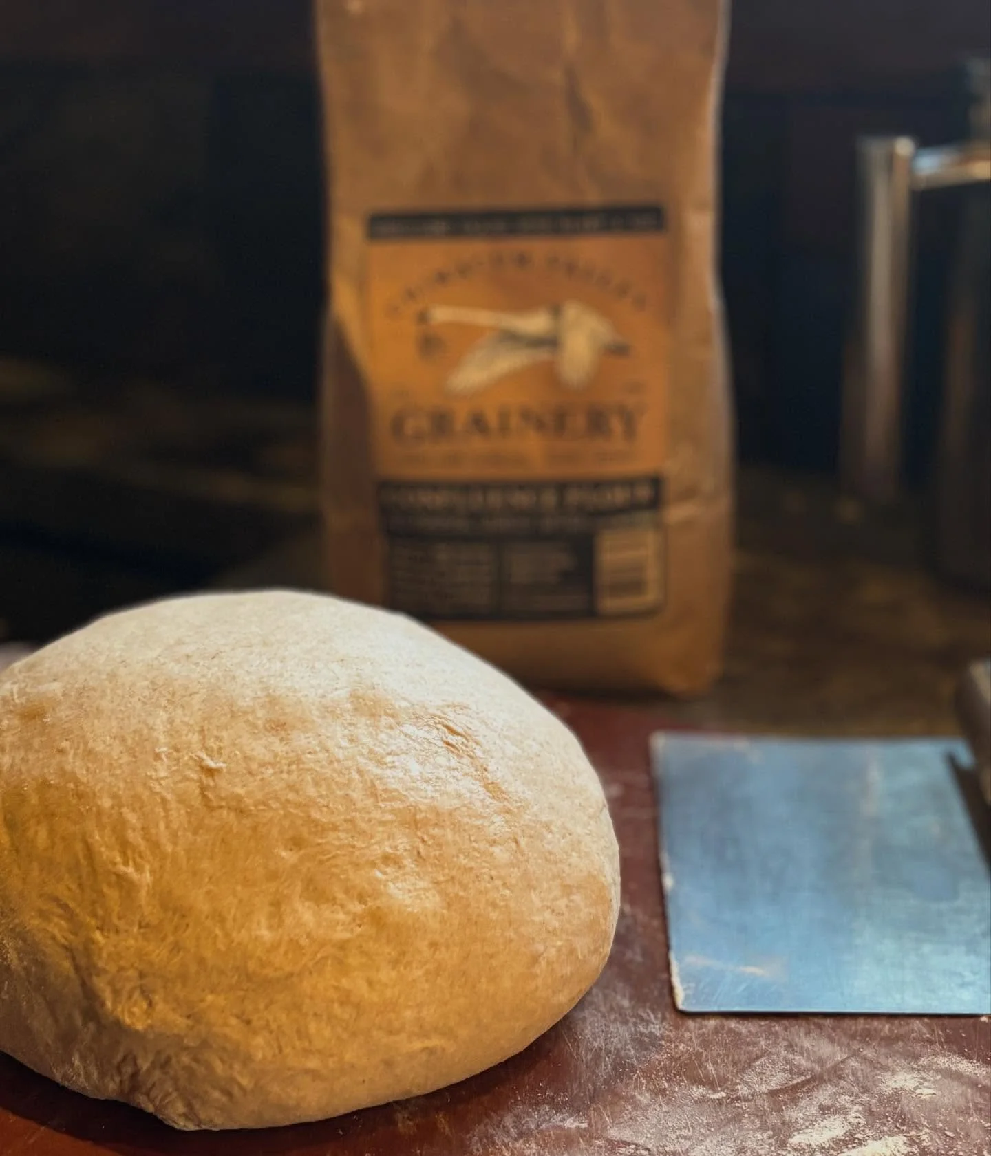 Although Keith has to head back to the fields soon to do some planting, he had a little window to get his hands doughy and enjoyed making/eating the Roman-style pan pizza recipe from The Perfect Loaf by our baking friend @maurizio 

Hard to beat home