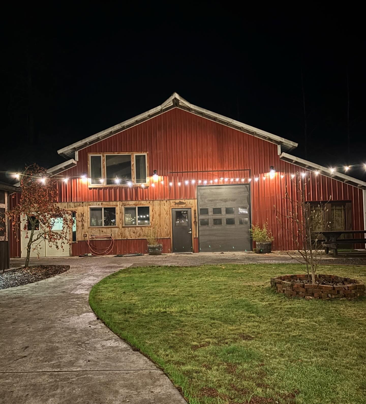 Good tidings all around friends&hellip;wishing you stars of wonder and trees of warmth and lights of love and loaves of goodness.