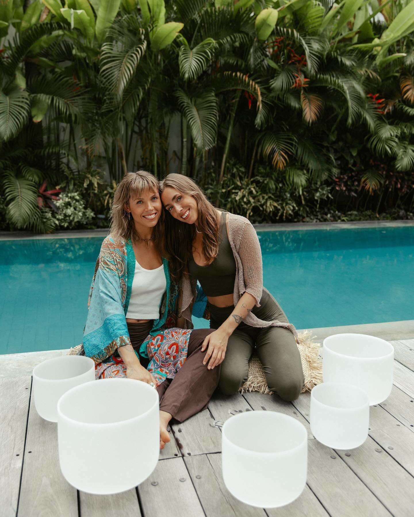 Let us reintroduce ourselves ✨ 
Hi!! We&rsquo;re the creators behind Cosmic Serpent! Georgia and Taylor Hunter: sisters with a deep passion for community connection, movement as medicine and holistic practices and rituals that deepen your relationshi