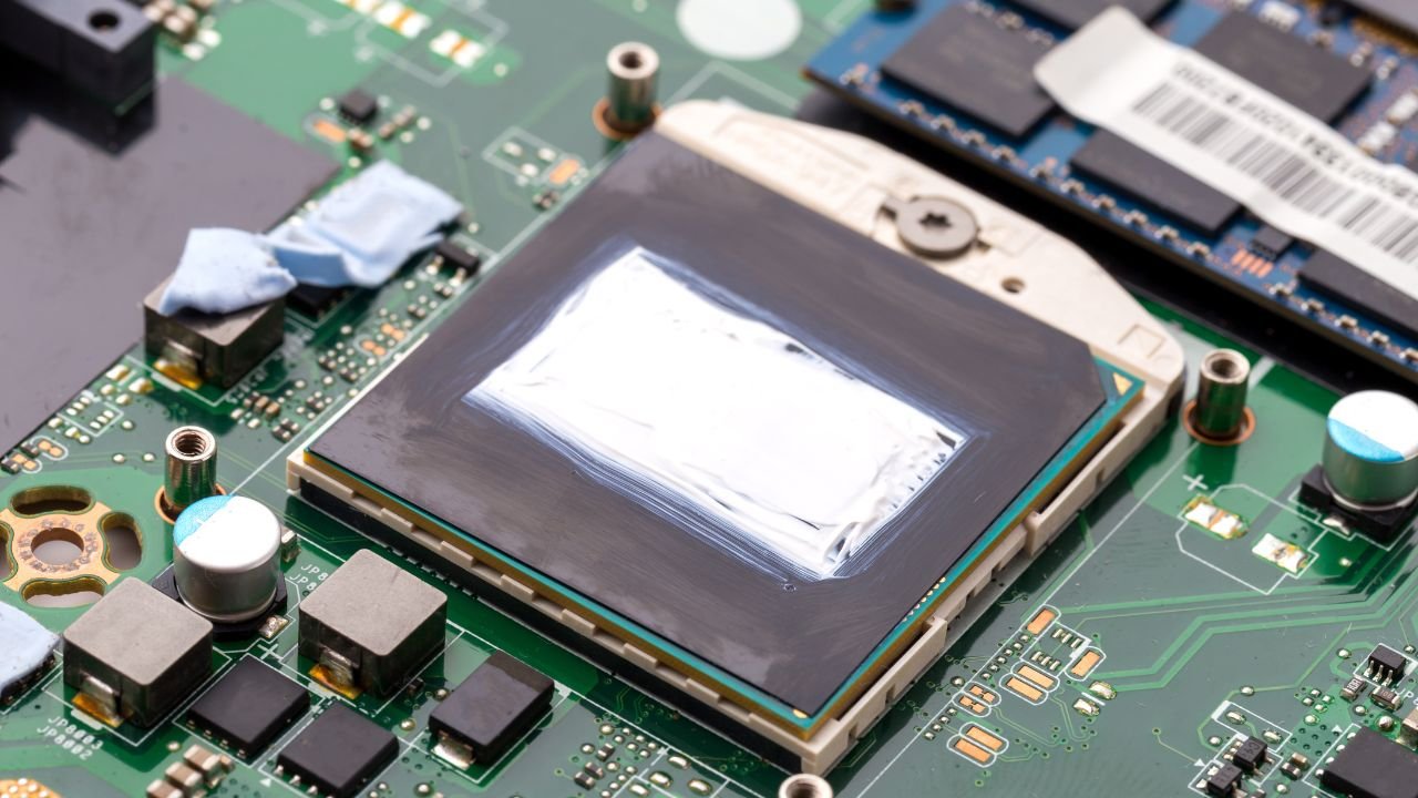 Repairing & Avoiding Electronic Faults with Thermal Paste