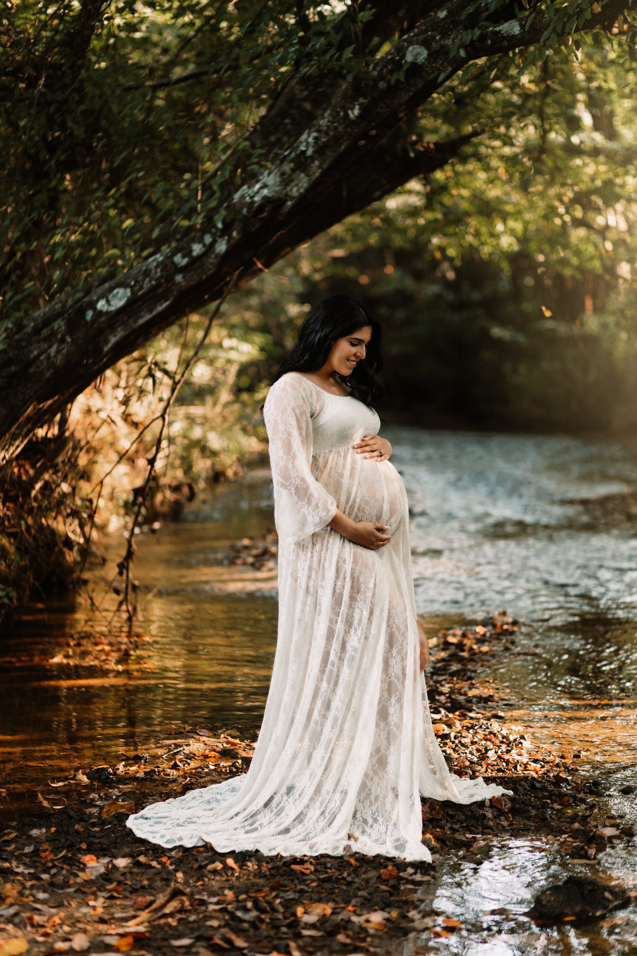 Cumming, Georgia maternity photographer, maternity dress, outdoor maternity photoshoot, mountain maternity, boho maternity gown, client closet, blonde pregnancy announcement
