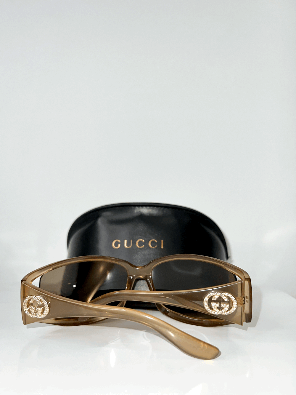 GUCCI サングラス　GG2989/S STRASS インターロッキング Gucci Crystal GG Logo 2989/S/ Strass Sunglasses | Shop Monique's