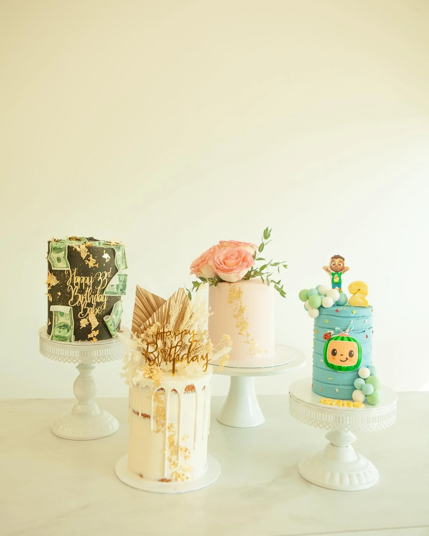 From elegant florals to playful characters, each cake tells a unique story crafted with love! Always enjoying seeing the diversity in celebrations we get to be apart of. 🥰 Which one is your favourite?