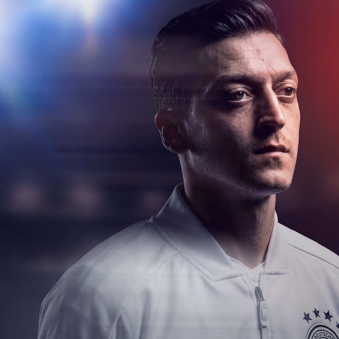 MESUT ÖZIL