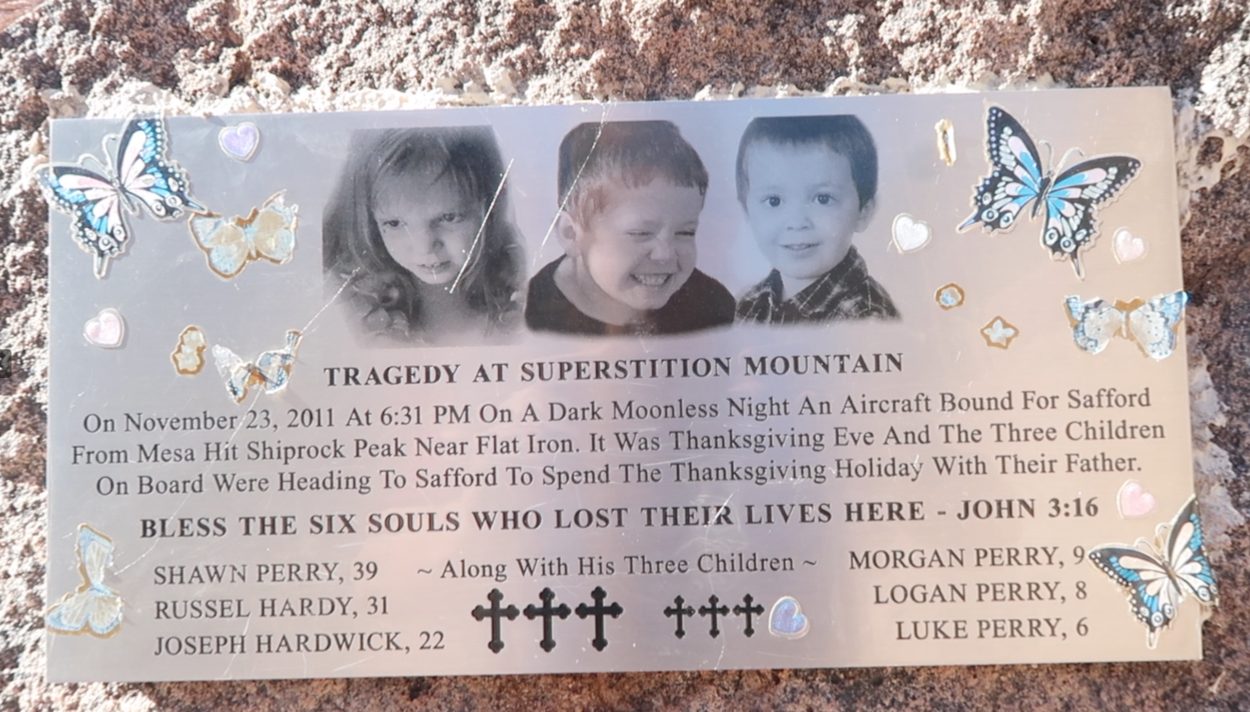 Superstition Mountain Deaths