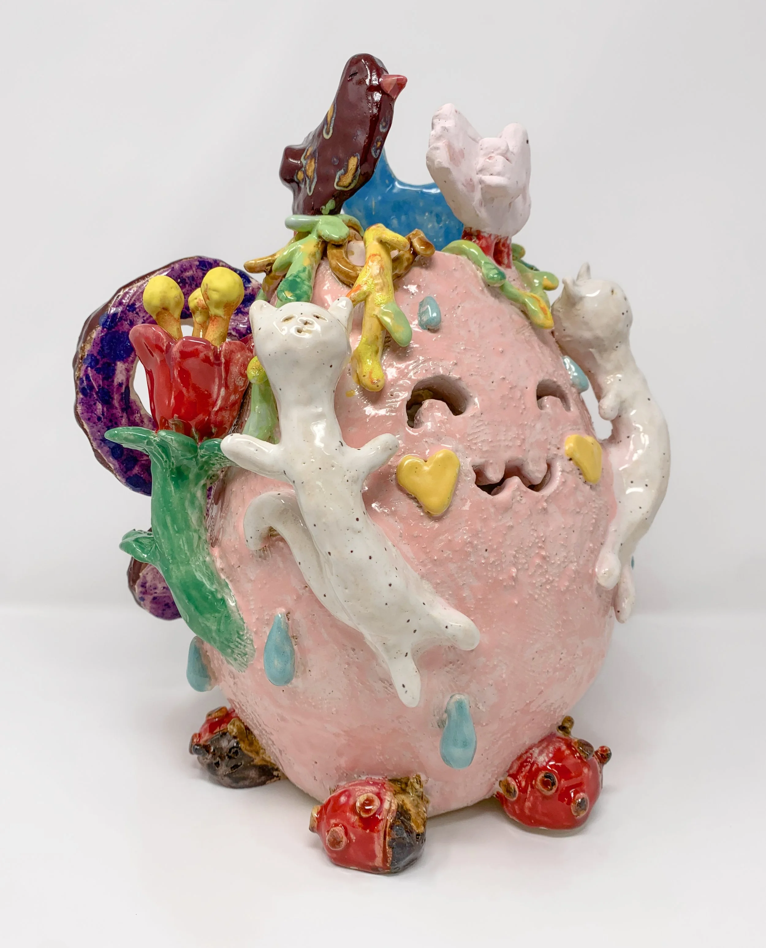 Fly me to a Moon
2025
32cm x 27cm x 22cm (12.5“ x 10.5“ x 8.5inches)
Ceramic, Underglaze, Glaze