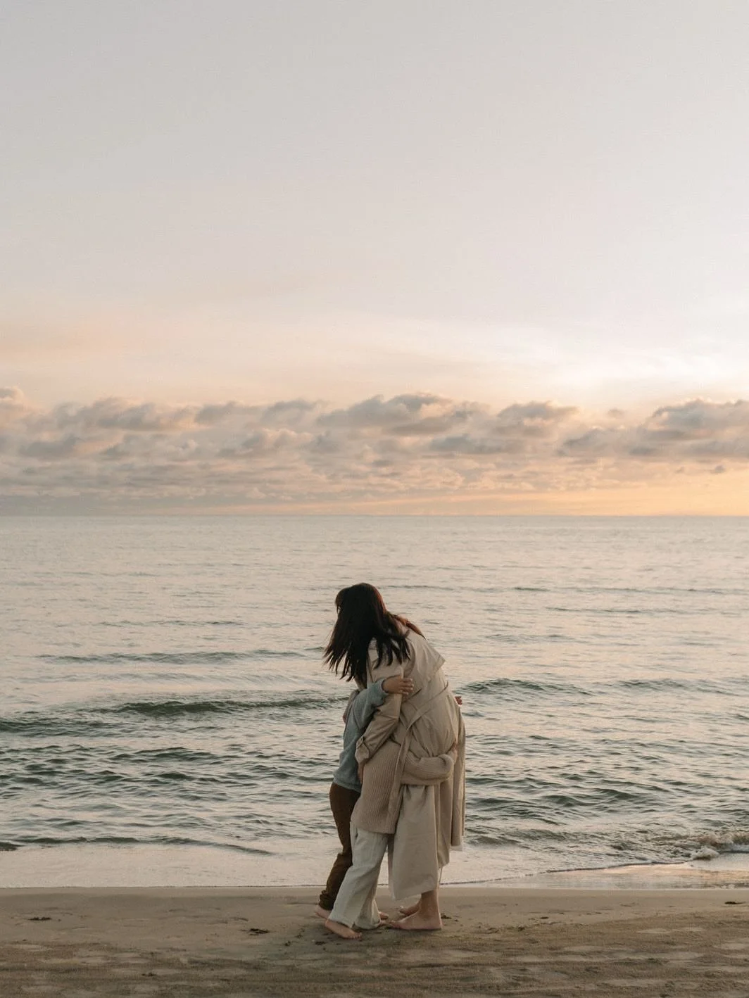 Jos on oikein onnekas, voi loppukes&auml; tarjoilla maalauksellisen taivaan ja mielet&ouml;nt&auml; v&auml;rien sinfoniaa.

Ja sit jos sen saa jakaa viel&auml; omien rakkaiden tyyppien kanssa, on kyll&auml; k&auml;sitt&auml;m&auml;tt&ouml;m&auml;n on