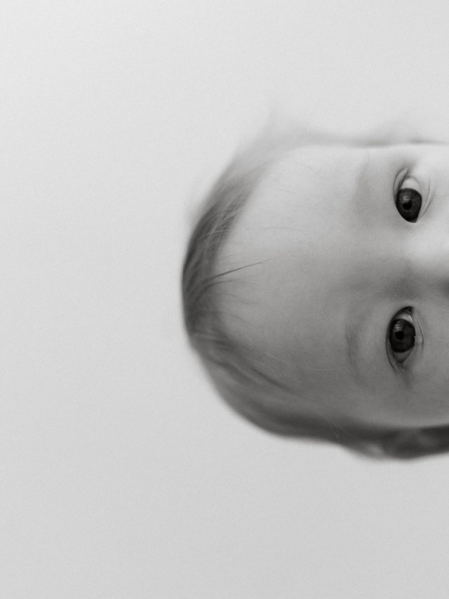 Kikatusta, kyyneleit&auml; ja karhuk&auml;vely&auml; &mdash; eli otteita yksivuotiaan t&auml;m&auml;nhetkisest&auml; el&auml;m&auml;st&auml;💕

#lapsikuvauskuopio #perhekuvauskuopio #valokuvauskuopio