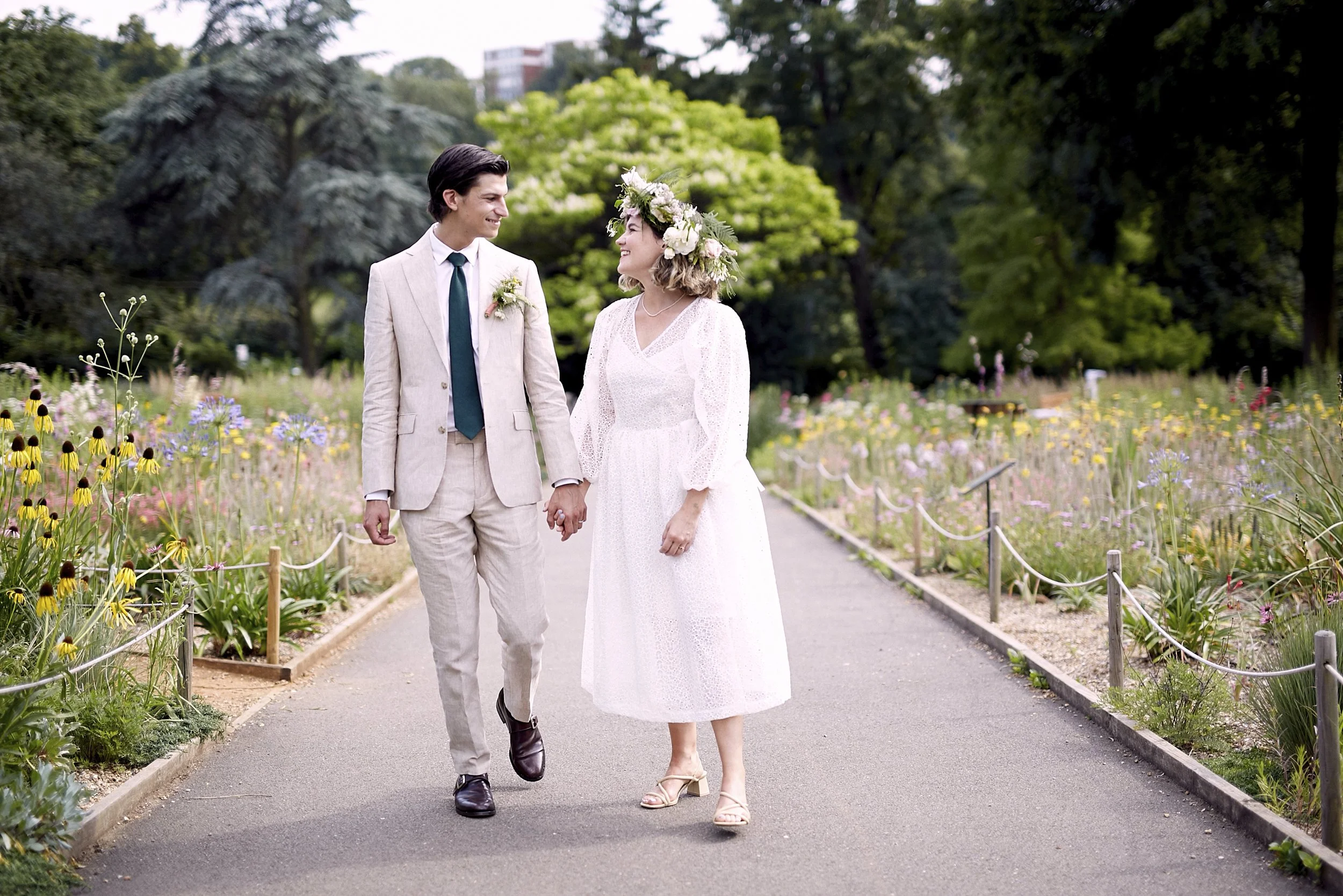 WEB_Elizabeth&Laurence_Wedding_HannahBurton_WEB-USE_863 1.jpg