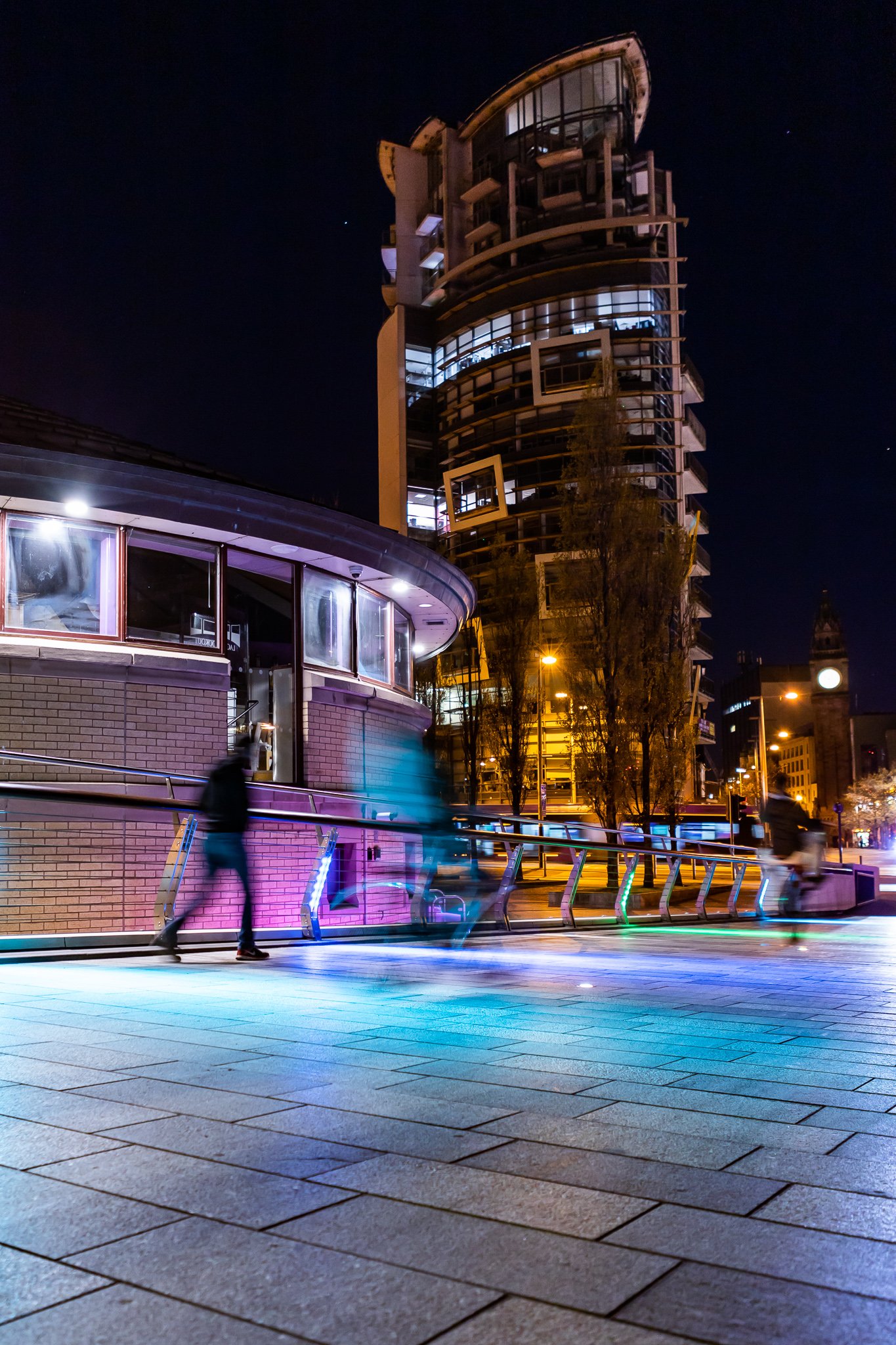 Guy on the Lagan Weir bridge, Belfast