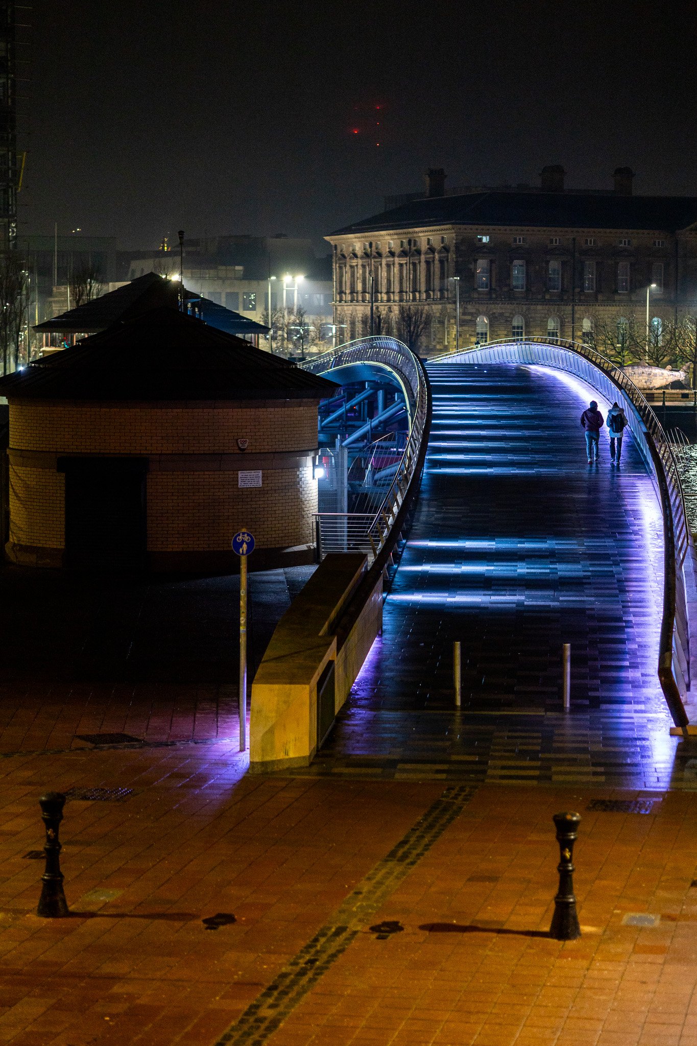 Lagan Weir bridge Belfast.jpg