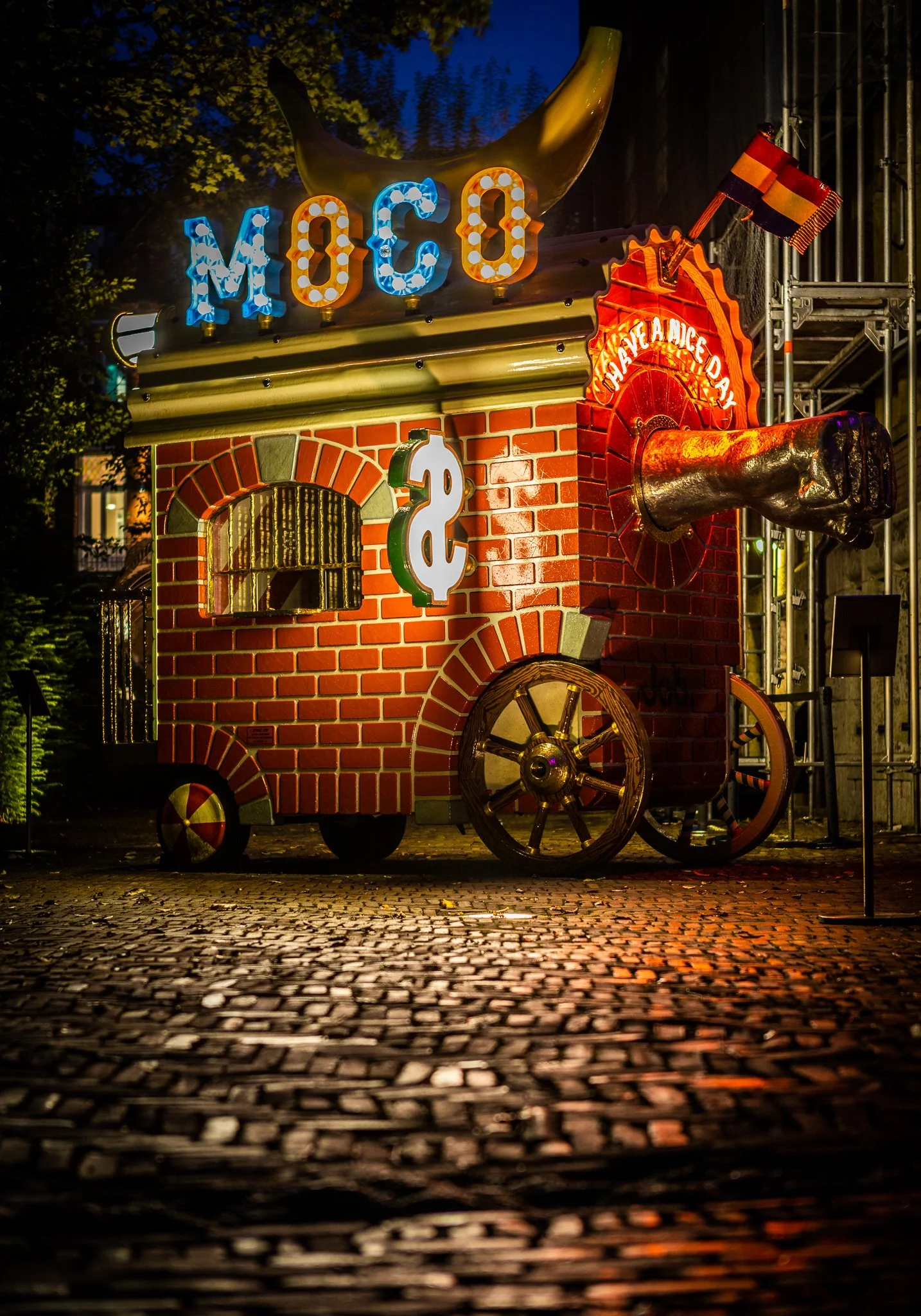 Moco museum, Amsterdam at night